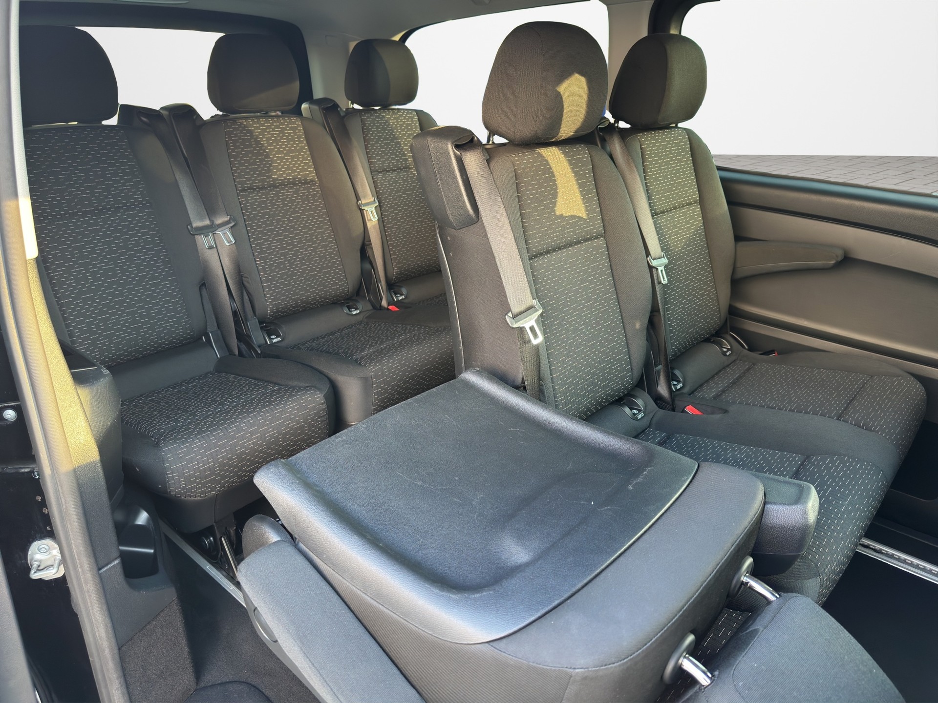 MERCEDES-BENZ Vito 116 CDI Lang Select Tourer 4Matic 9G-Tronic-image-15