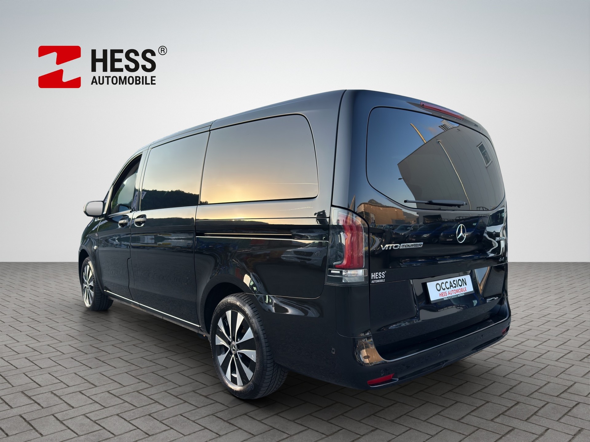 MERCEDES-BENZ Vito 116 CDI Lang Select Tourer 4Matic 9G-Tronic-image-3