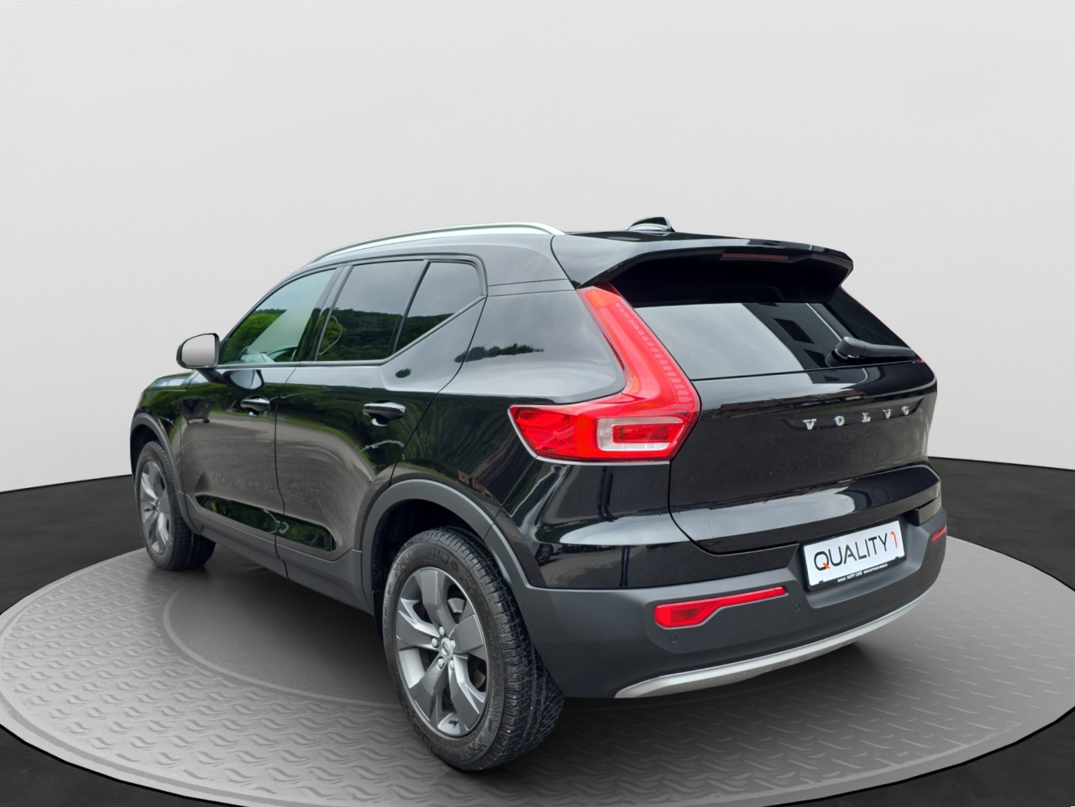VOLVO XC40 T3 Momentum-image-6