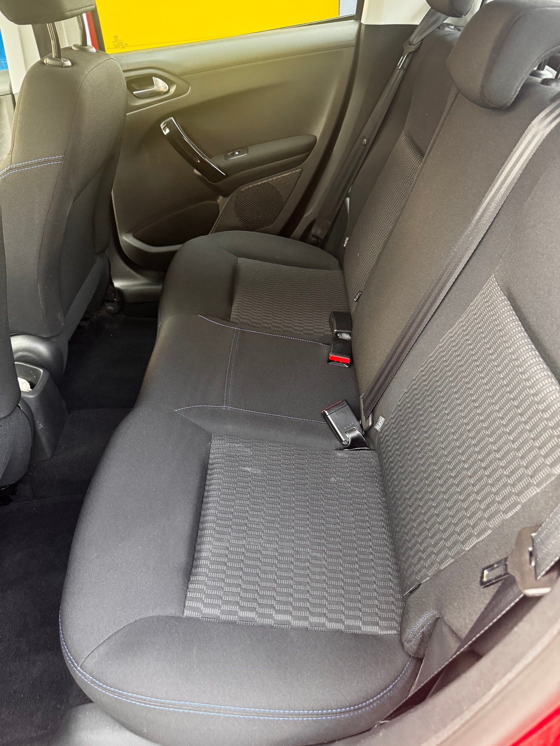 PEUGEOT 208 1.5 BlueHDi Active-image-5