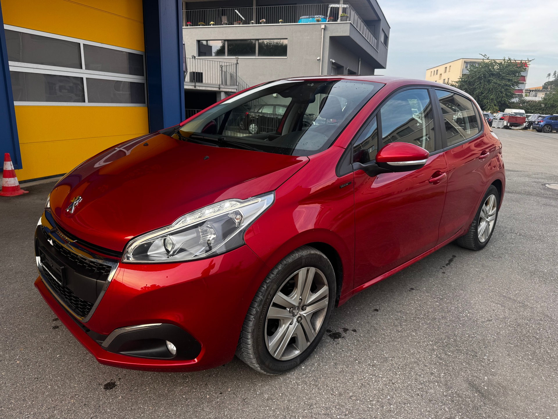 PEUGEOT 208 1.5 BlueHDi Active-image-0