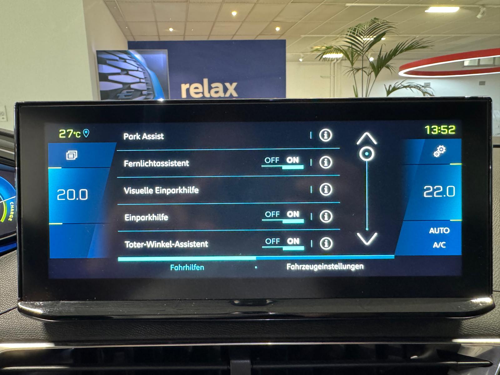 PEUGEOT 3008 1.6 Plug-in Hybrid Allure Pack-image-17