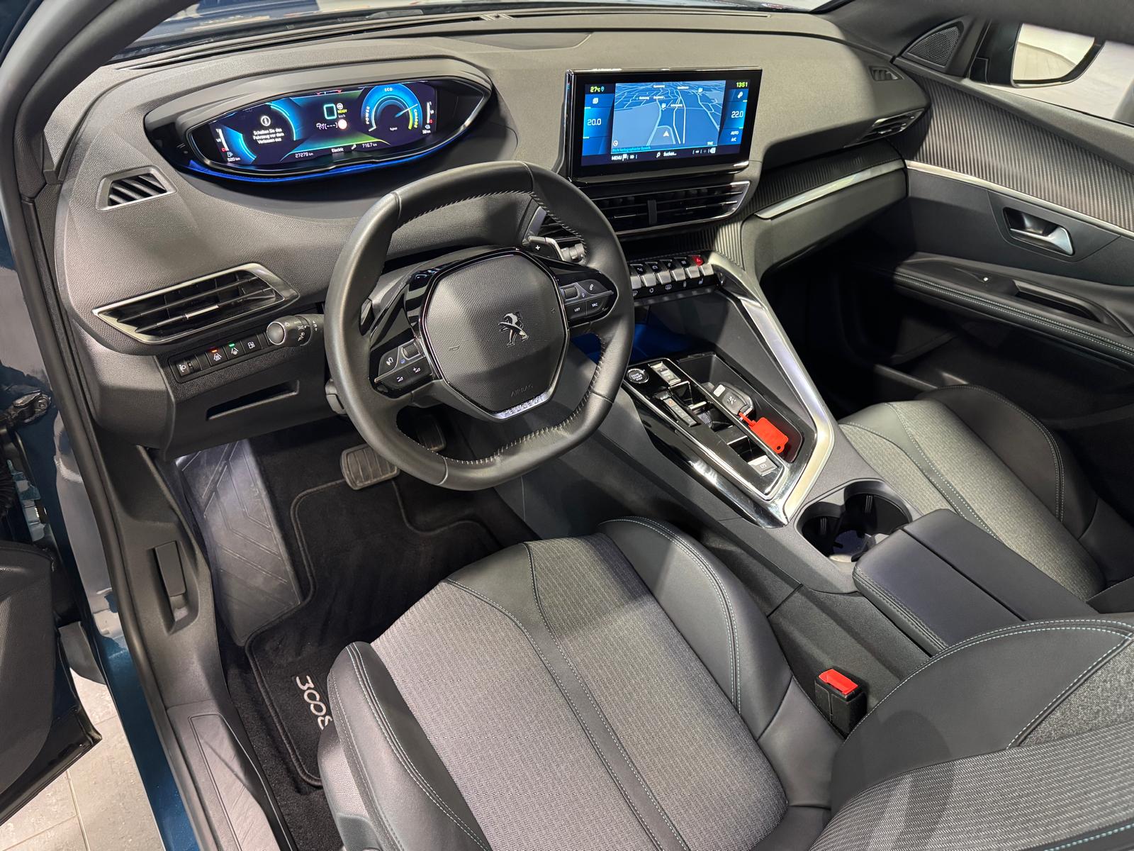 PEUGEOT 3008 1.6 Plug-in Hybrid Allure Pack-image-9