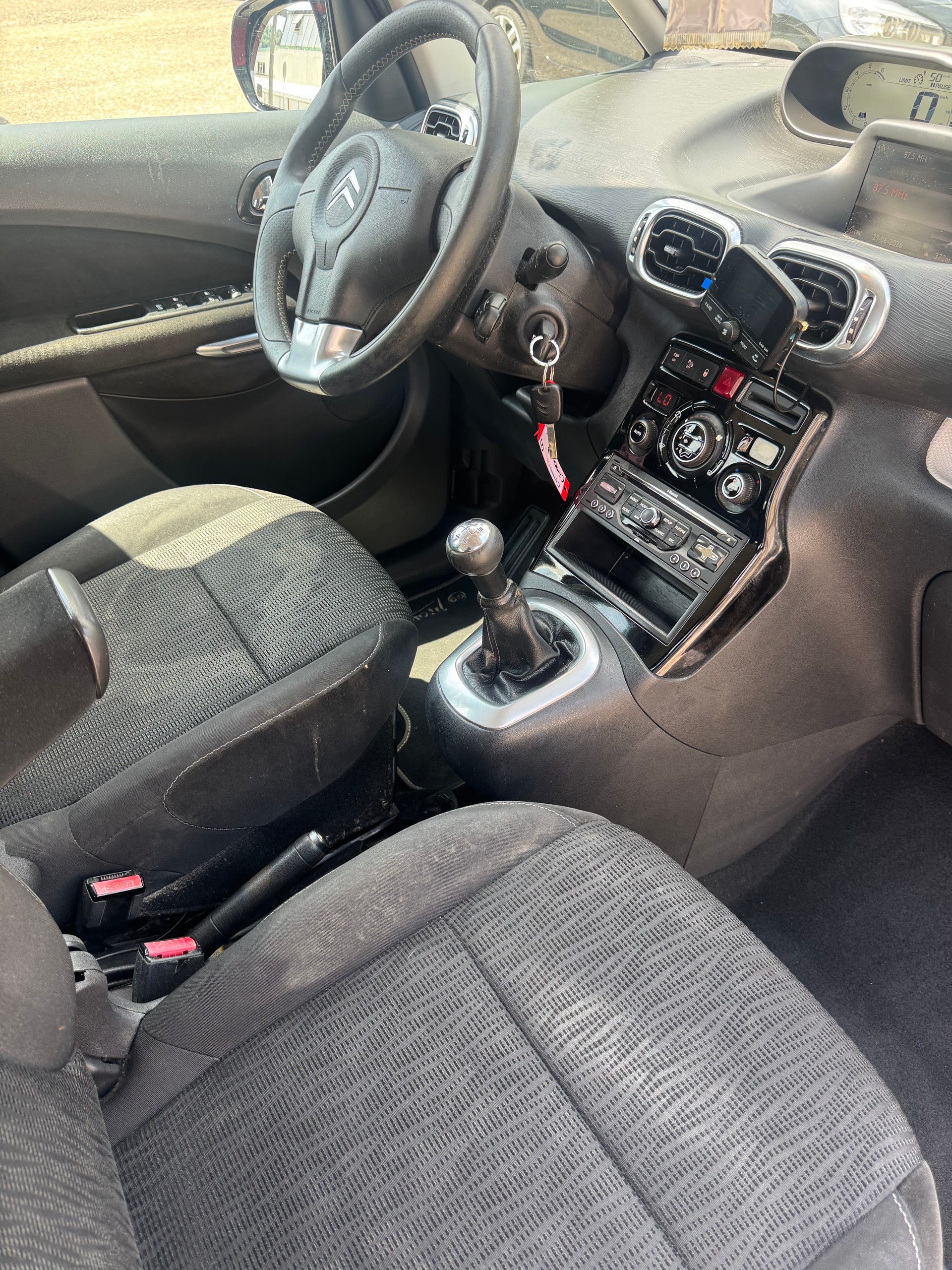 CITROEN C3 Picasso 1.6i 16V Séduction-image-5