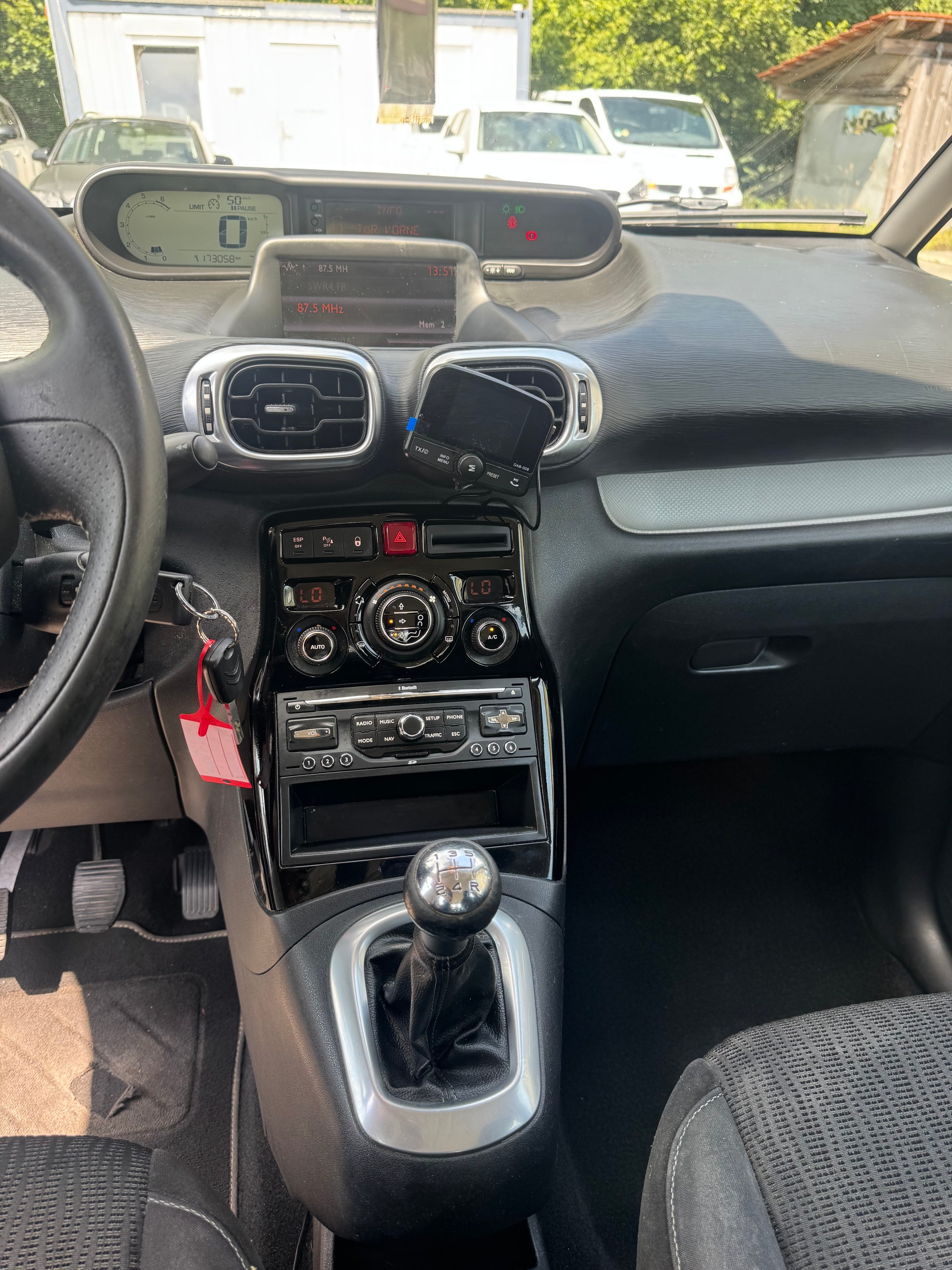 CITROEN C3 Picasso 1.6i 16V Séduction-image-9