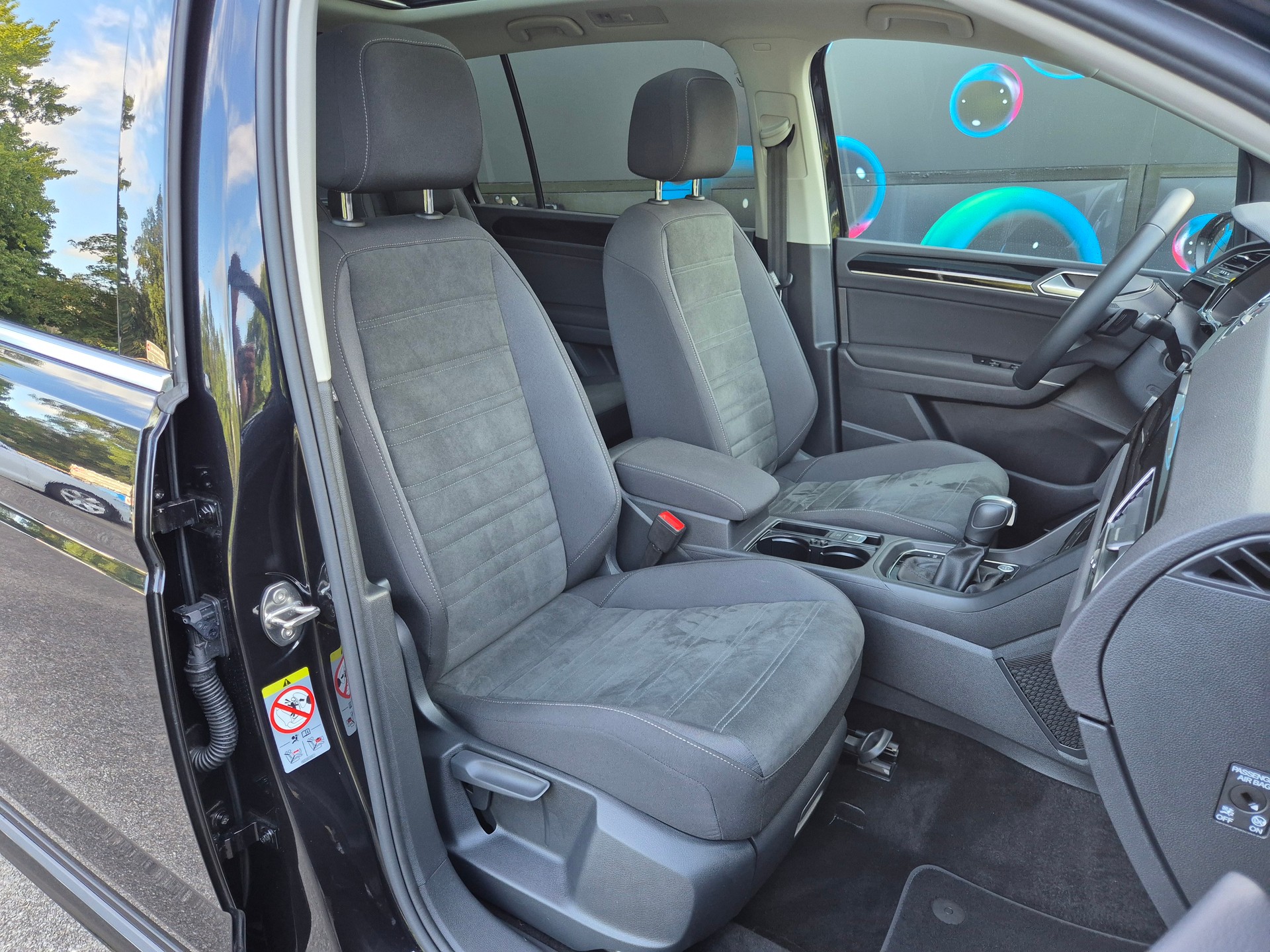 VW Touran 2.0 TDI BlueMotion Technology Highline DSG-image-17