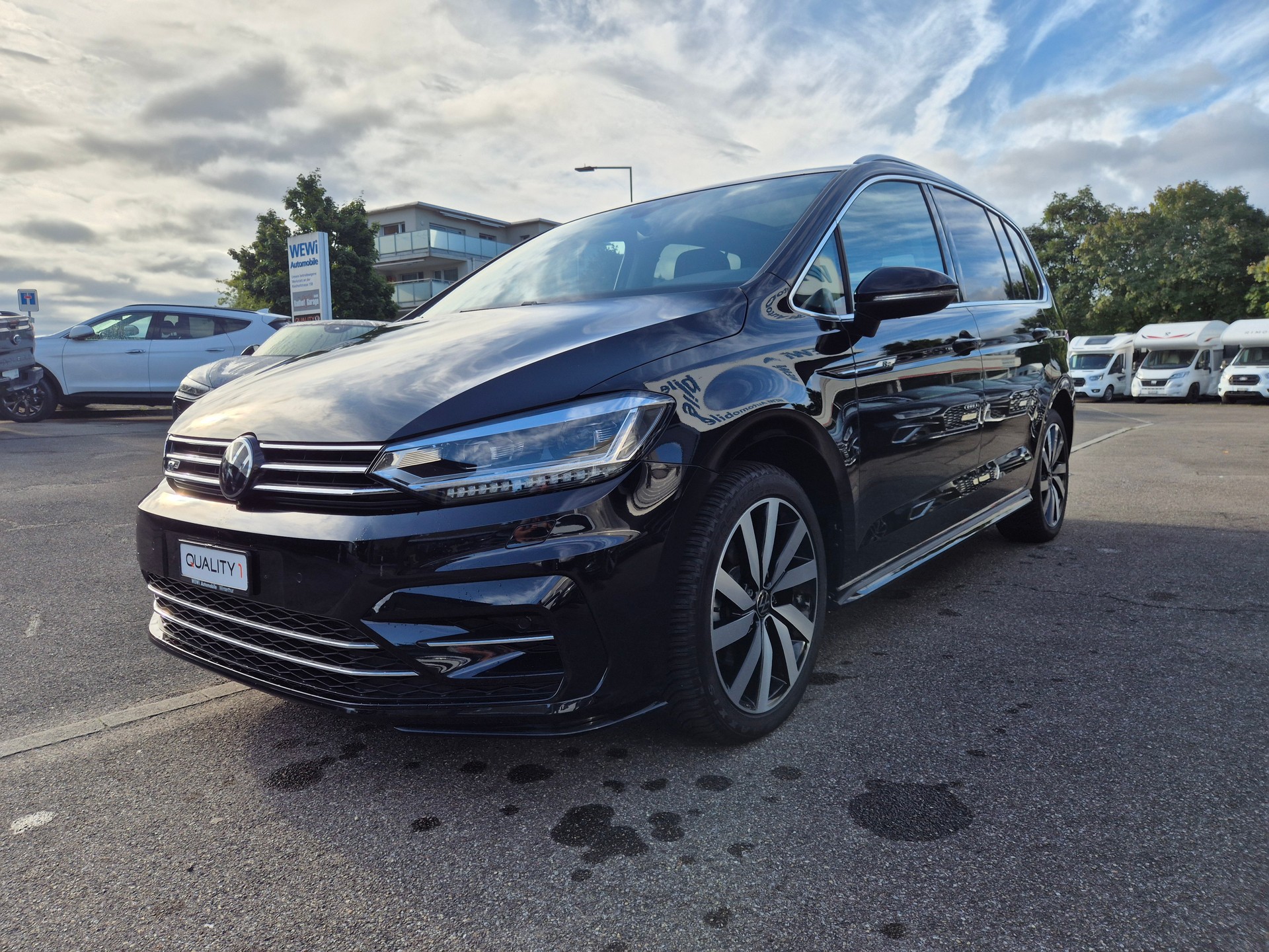 VW Touran 2.0 TDI BlueMotion Technology Highline DSG-image-1
