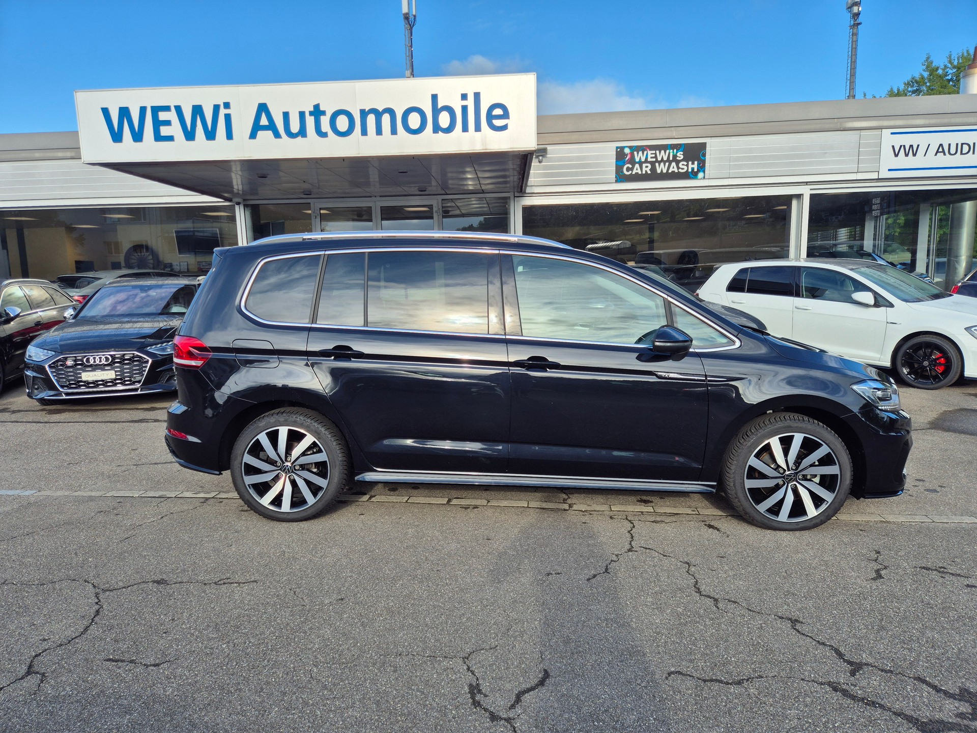 VW Touran 2.0 TDI BlueMotion Technology Highline DSG-image-3