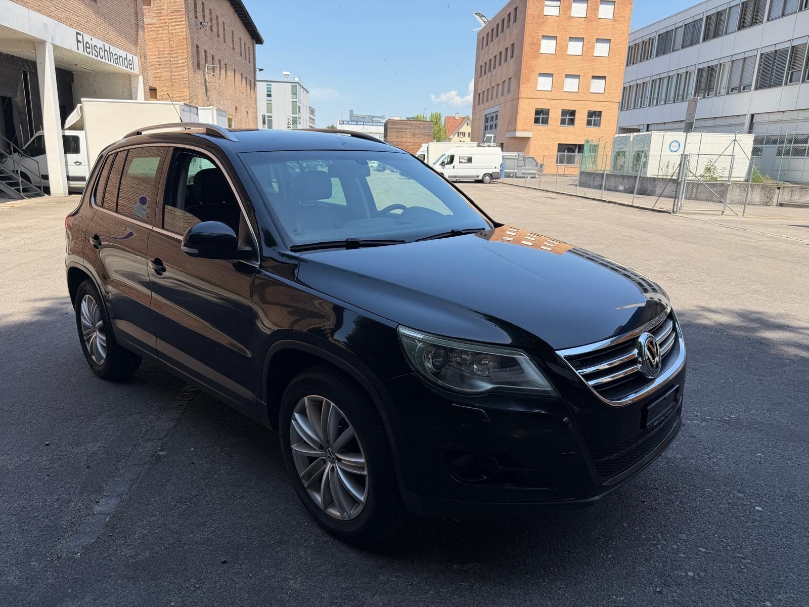VW Tiguan 2.0 TDI Trend&Fun-image-1