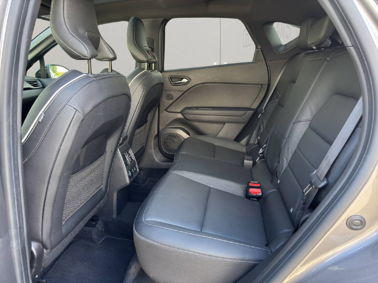 MITSUBISHI ASX 1.6 HEV Instyle-image-9