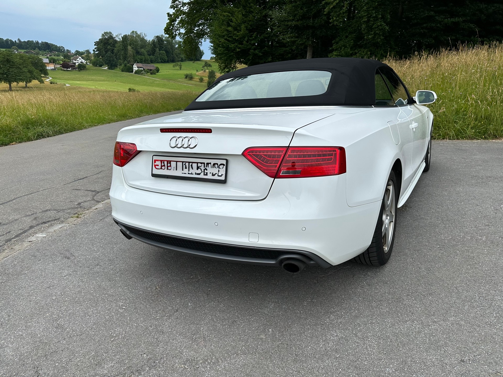 AUDI A5 Cabriolet 1.8 TFSI S Line-image-1
