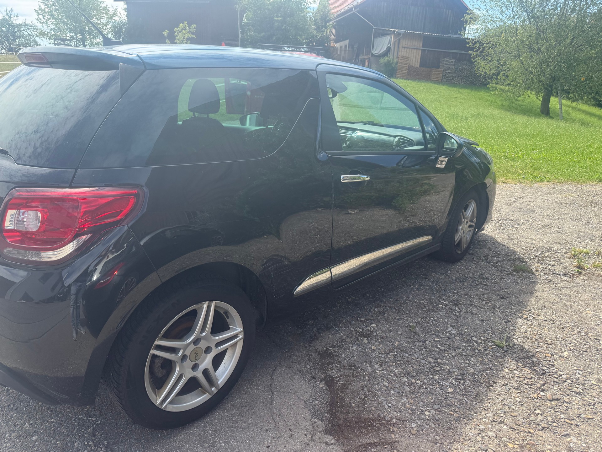 DS AUTOMOBILES DS3 1.2 Pure Tech Eye Tech-image-4