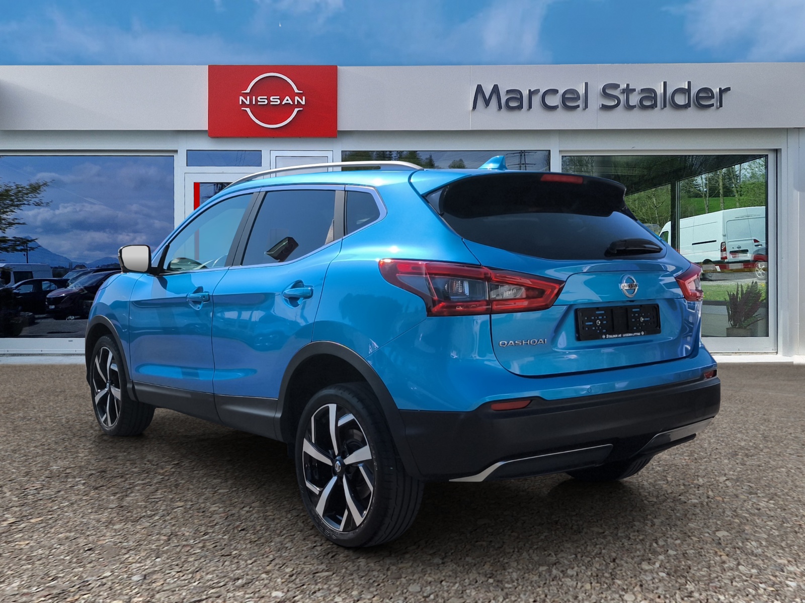 NISSAN Qashqai 1.7 dCi tekna+ Xtronic ALL-MODE 4x4-image-2