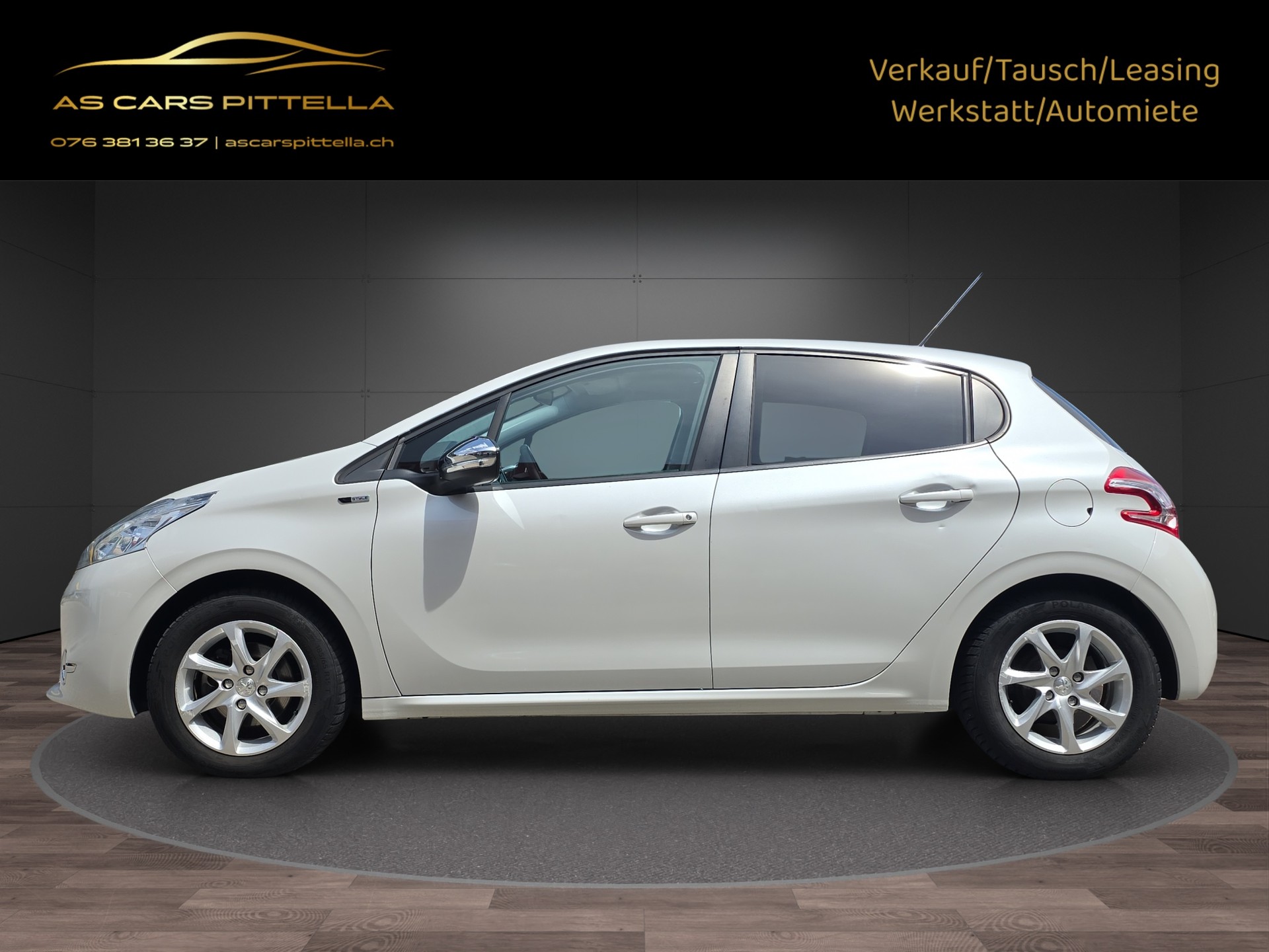 PEUGEOT 208 1.2 VTI Style-image-1