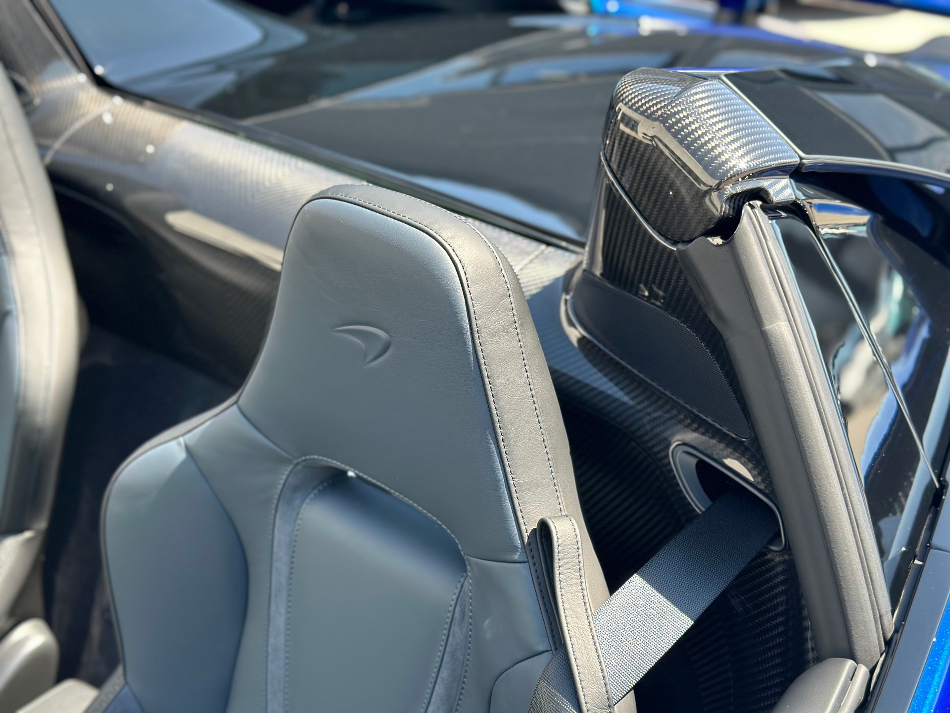 McLAREN 750S Spider-image-8