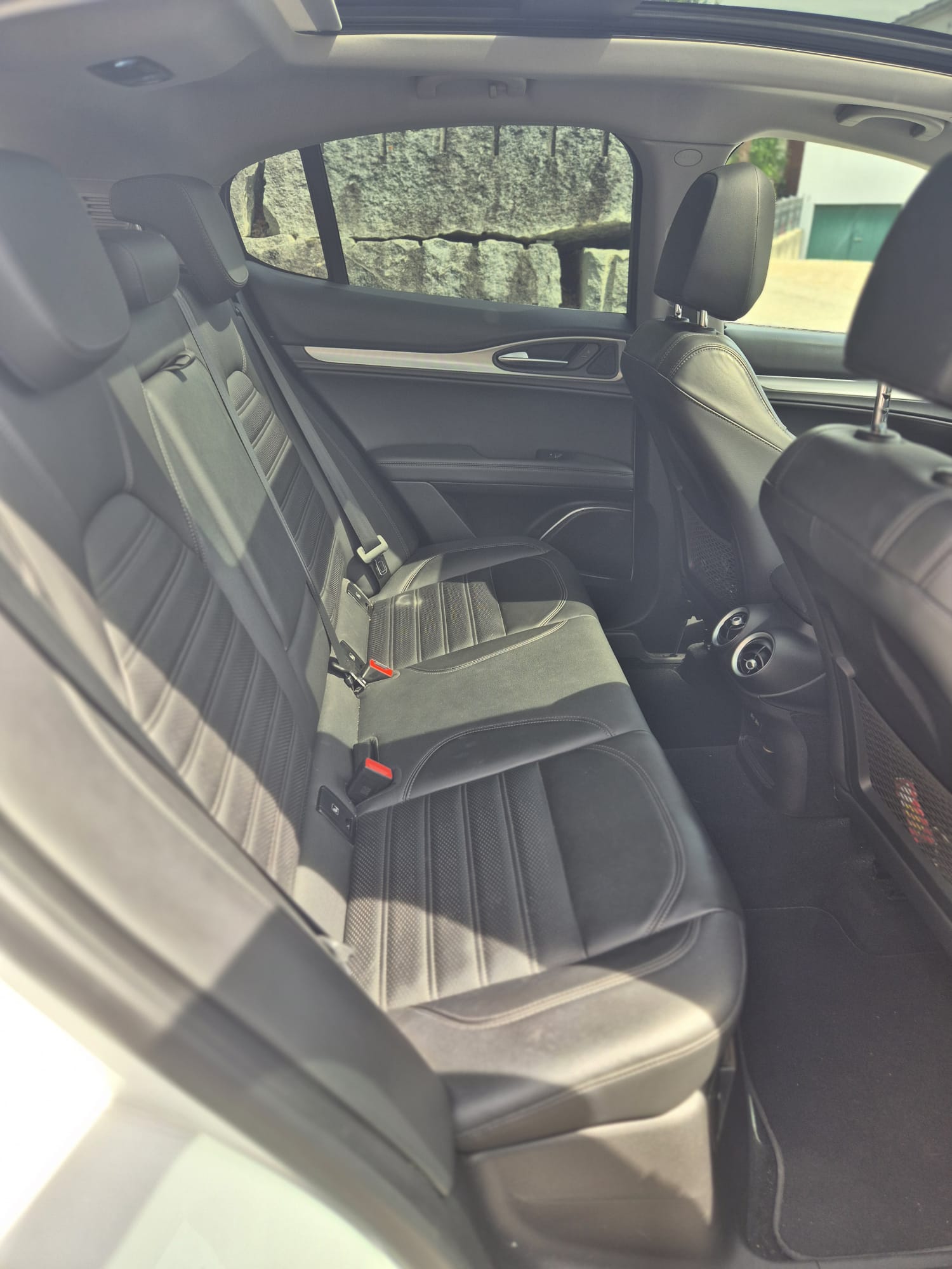 ALFA ROMEO Veloce 2.2 JTDM Q4-image-2