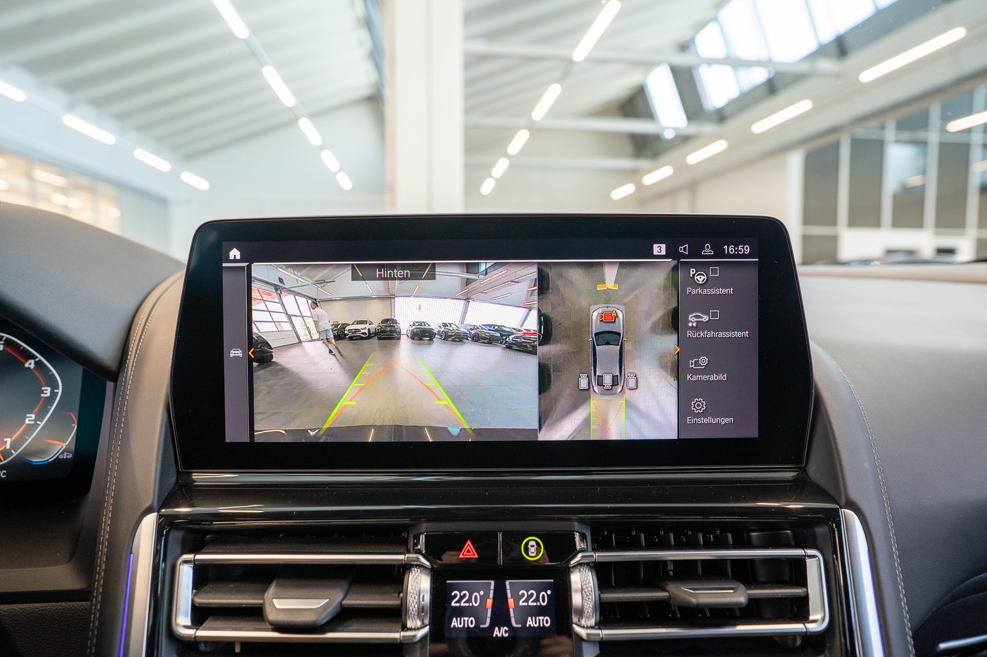 BMW M850i xDrive Gran Coupé / 360°Kamera / HeadUp / Harman/Kardon-image-21