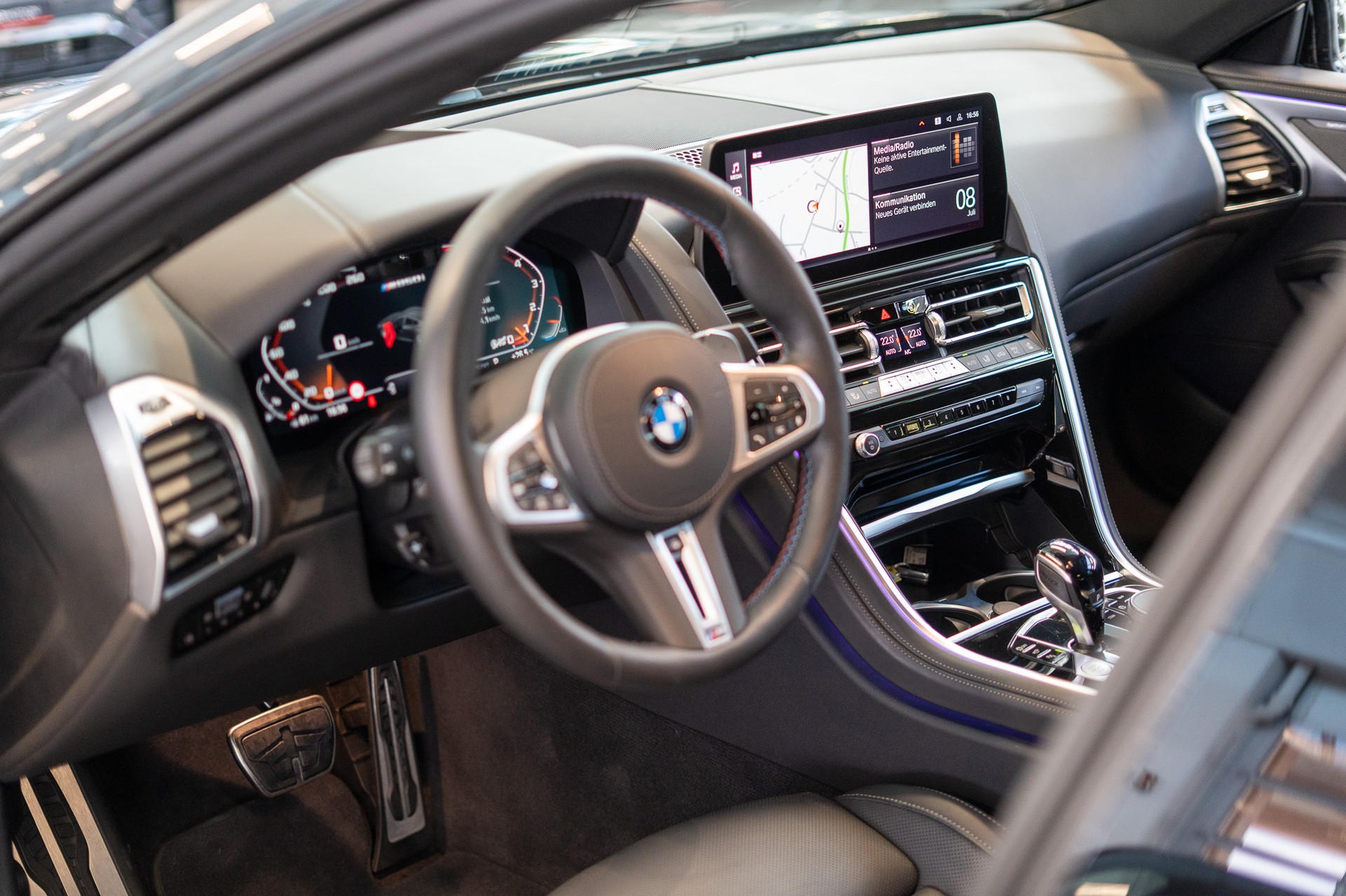 BMW M850i xDrive Gran Coupé / 360°Kamera / HeadUp / Harman/Kardon-image-9