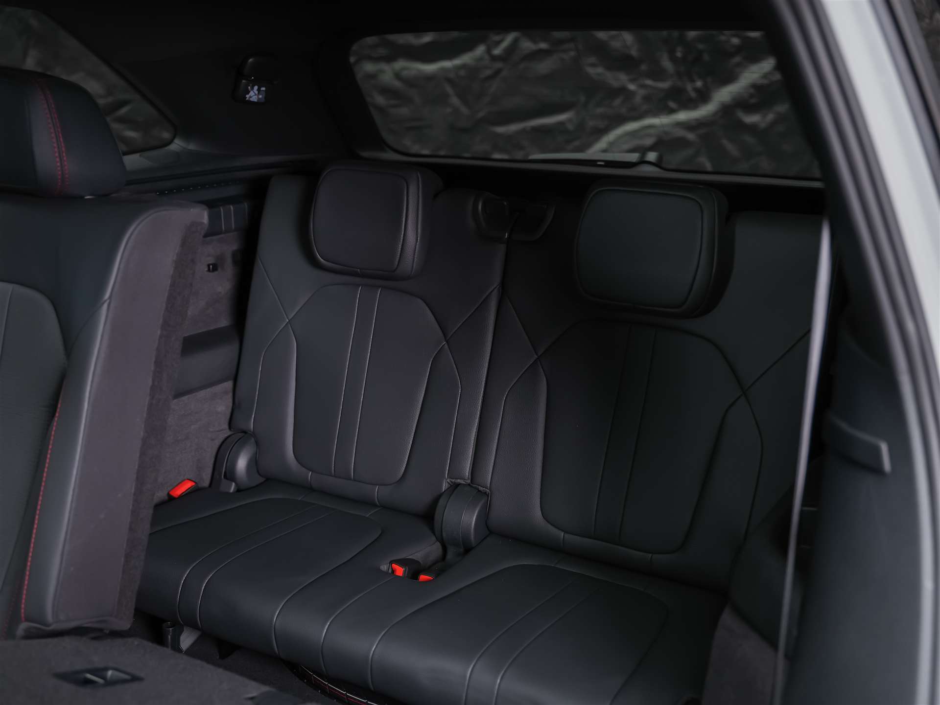 SKODA Kodiaq 2.0 TSI RS 4x4 *7 Sitze*Panorama*Sitzlüftung*Head-Up*-image-17