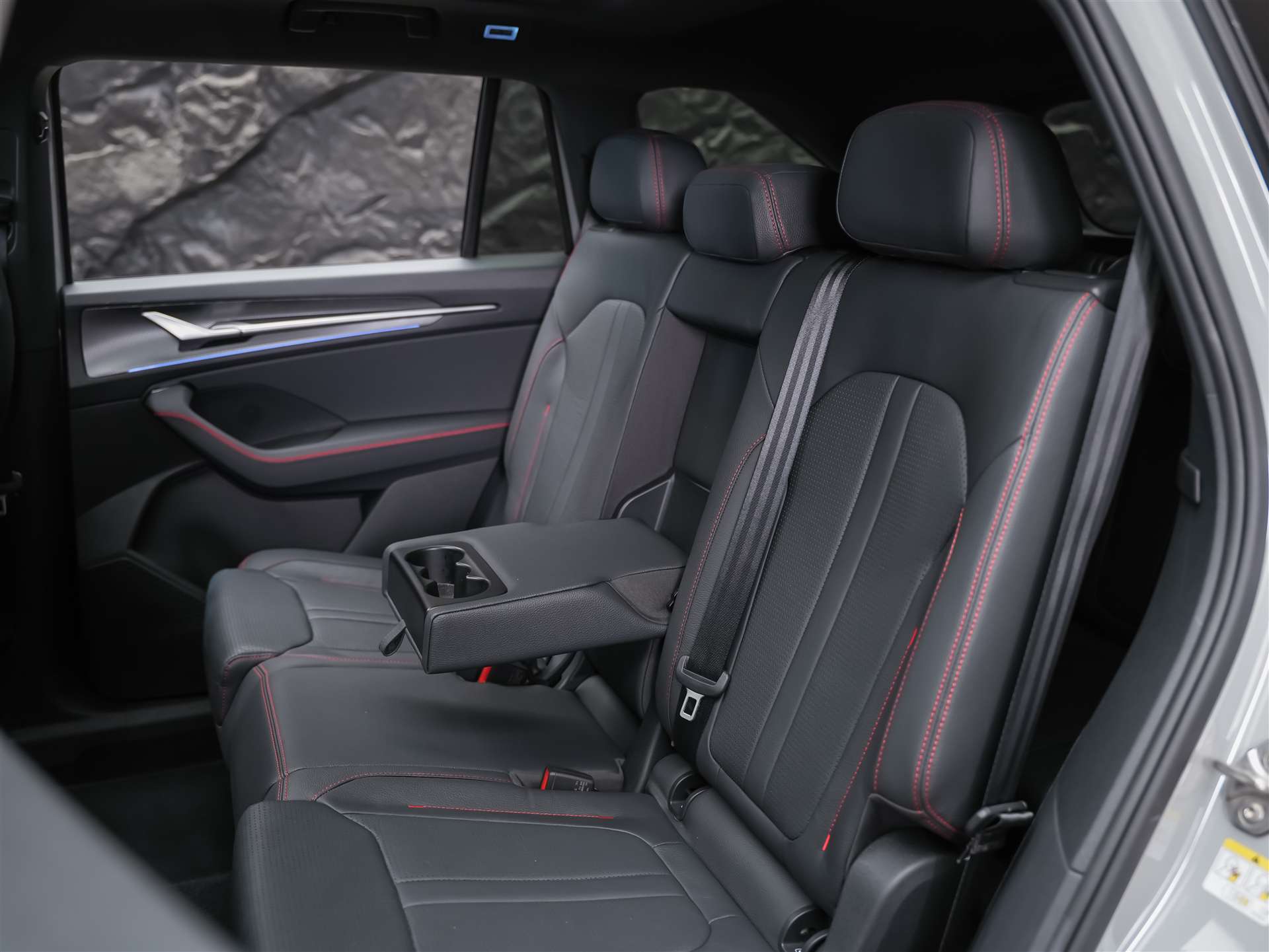 SKODA Kodiaq 2.0 TSI RS 4x4 *7 Sitze*Panorama*Sitzlüftung*Head-Up*-image-16
