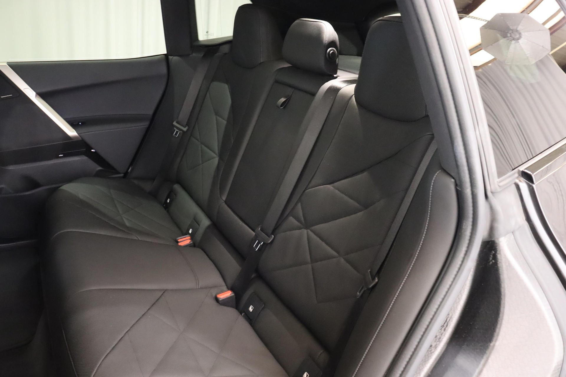 BMW iX xDrive40-image-10