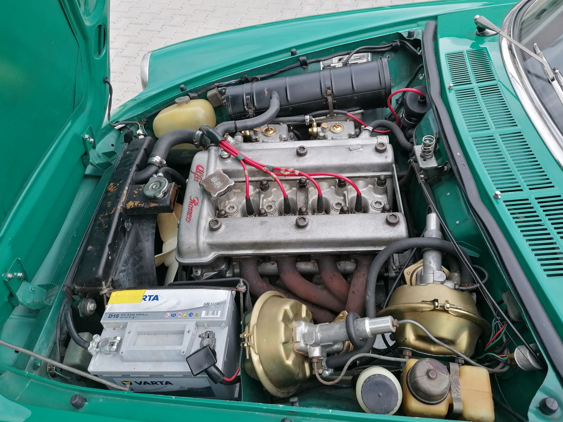 ALFA ROMEO 1750 Spider Veloce-image-4