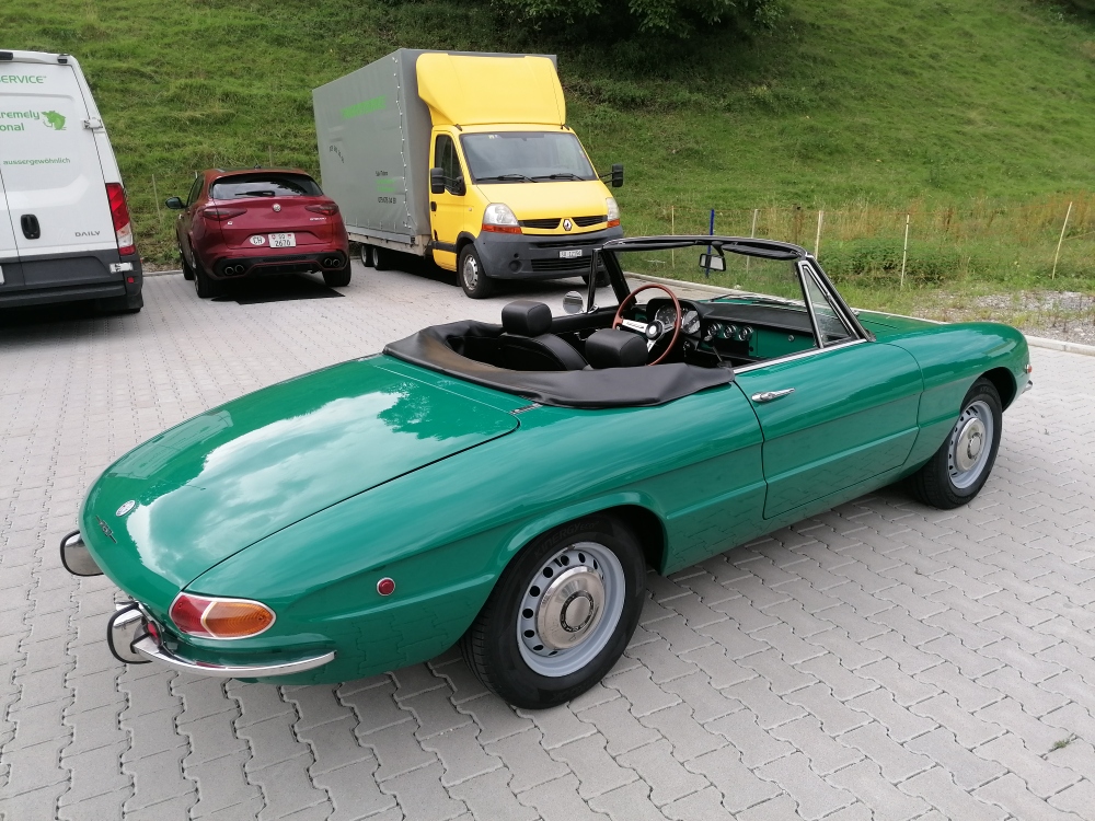 ALFA ROMEO 1750 Spider Veloce-image-1
