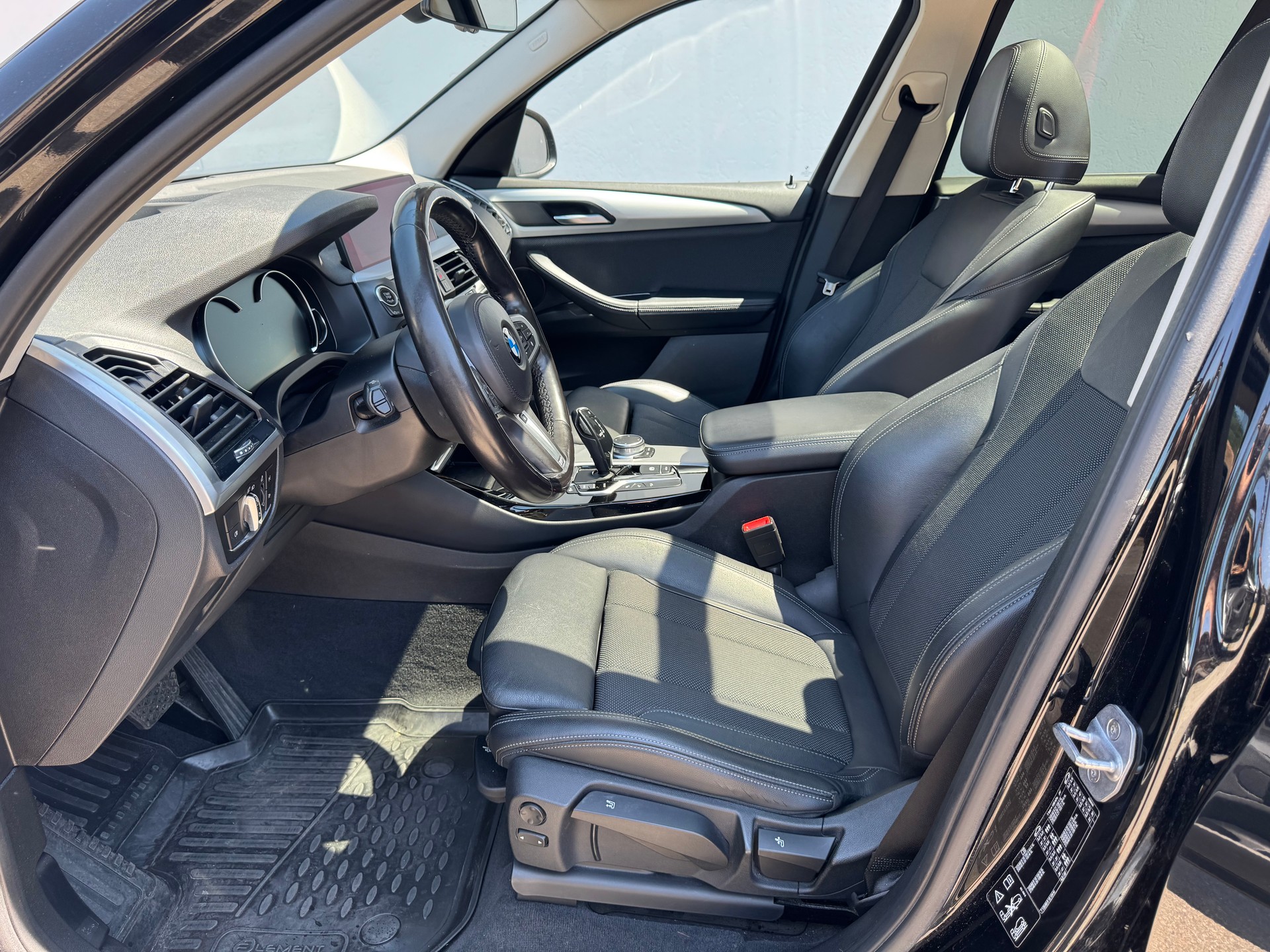 BMW X3 xDrive 20d Individual Steptronic-image-9