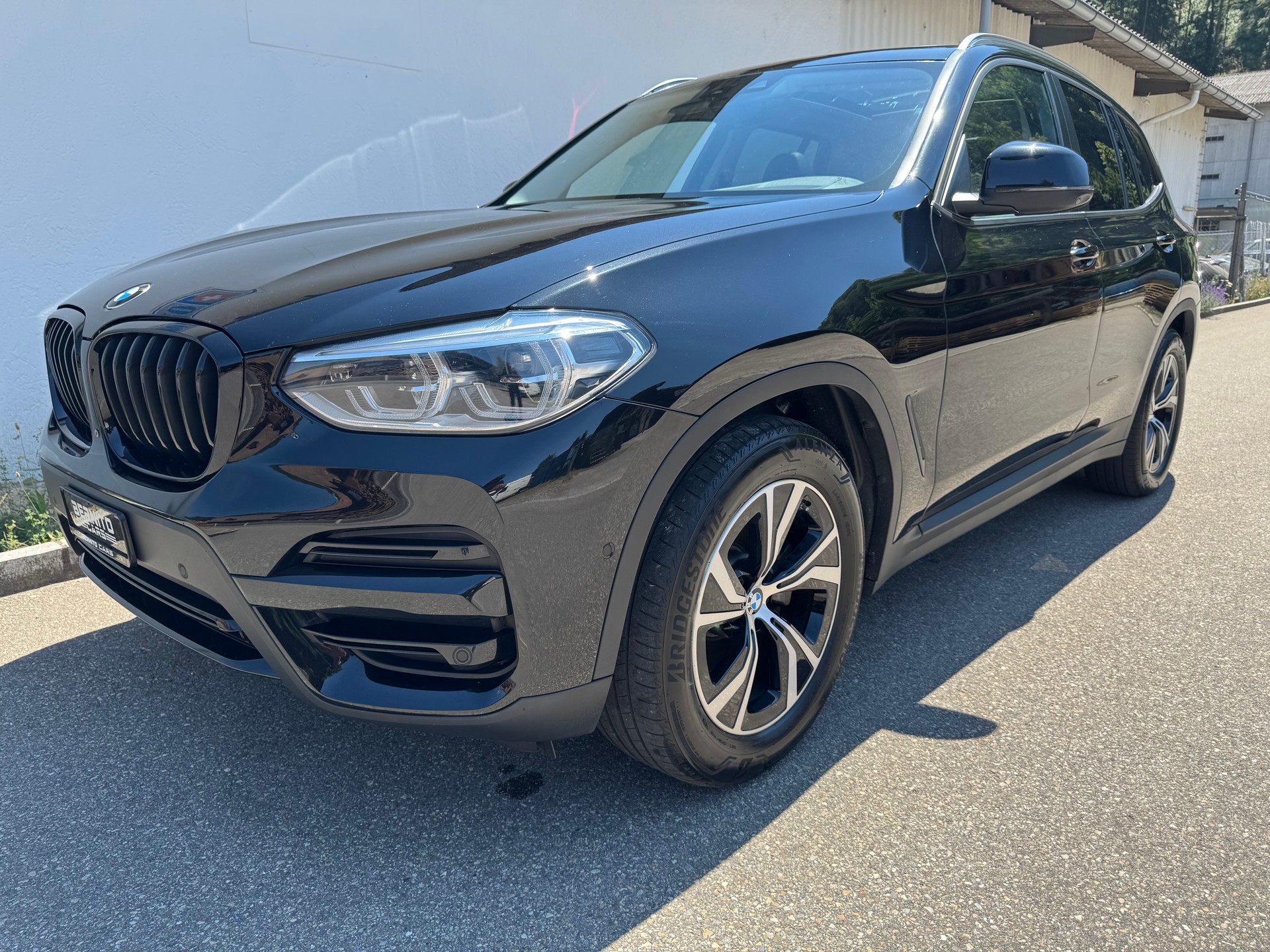 BMW X3 xDrive 20d Individual Steptronic-image-0