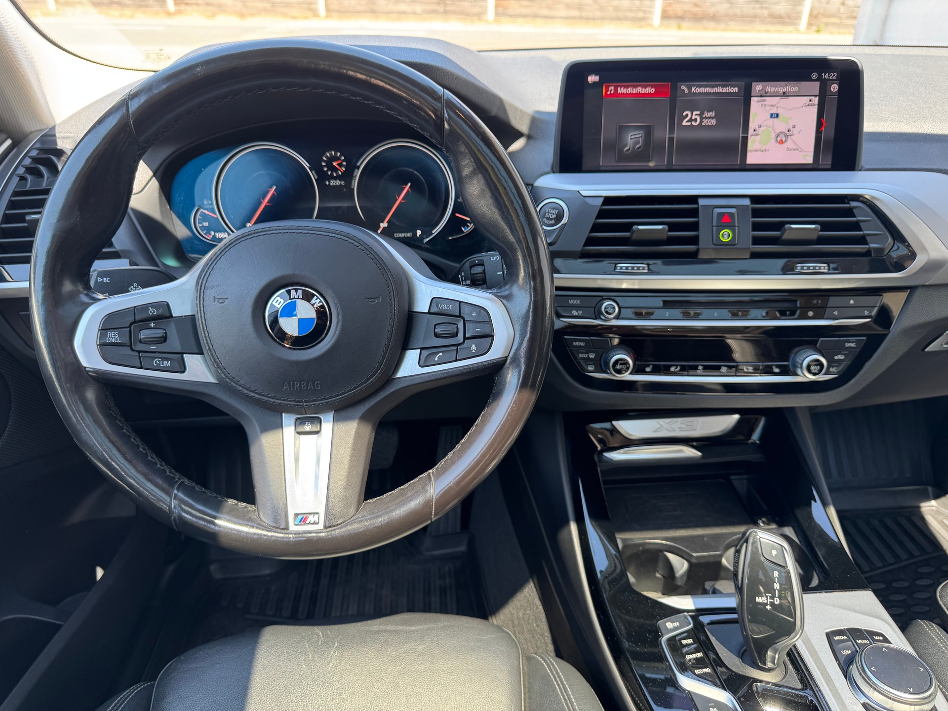 BMW X3 xDrive 20d Individual Steptronic-image-12