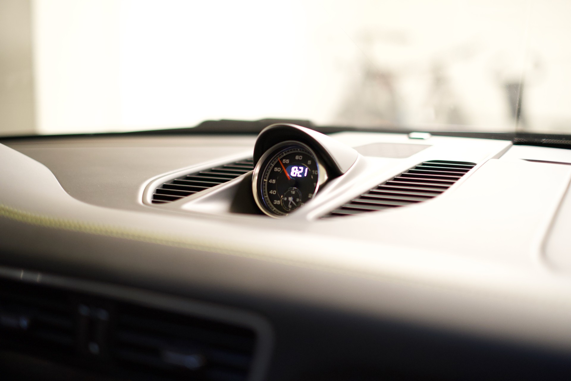 PORSCHE 3.0 Carrera 4 PDK-image-17