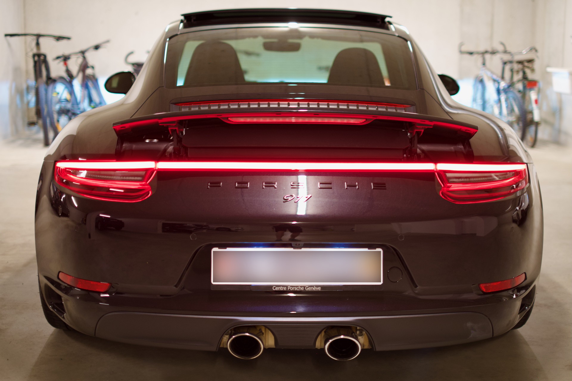 PORSCHE 3.0 Carrera 4 PDK-image-3