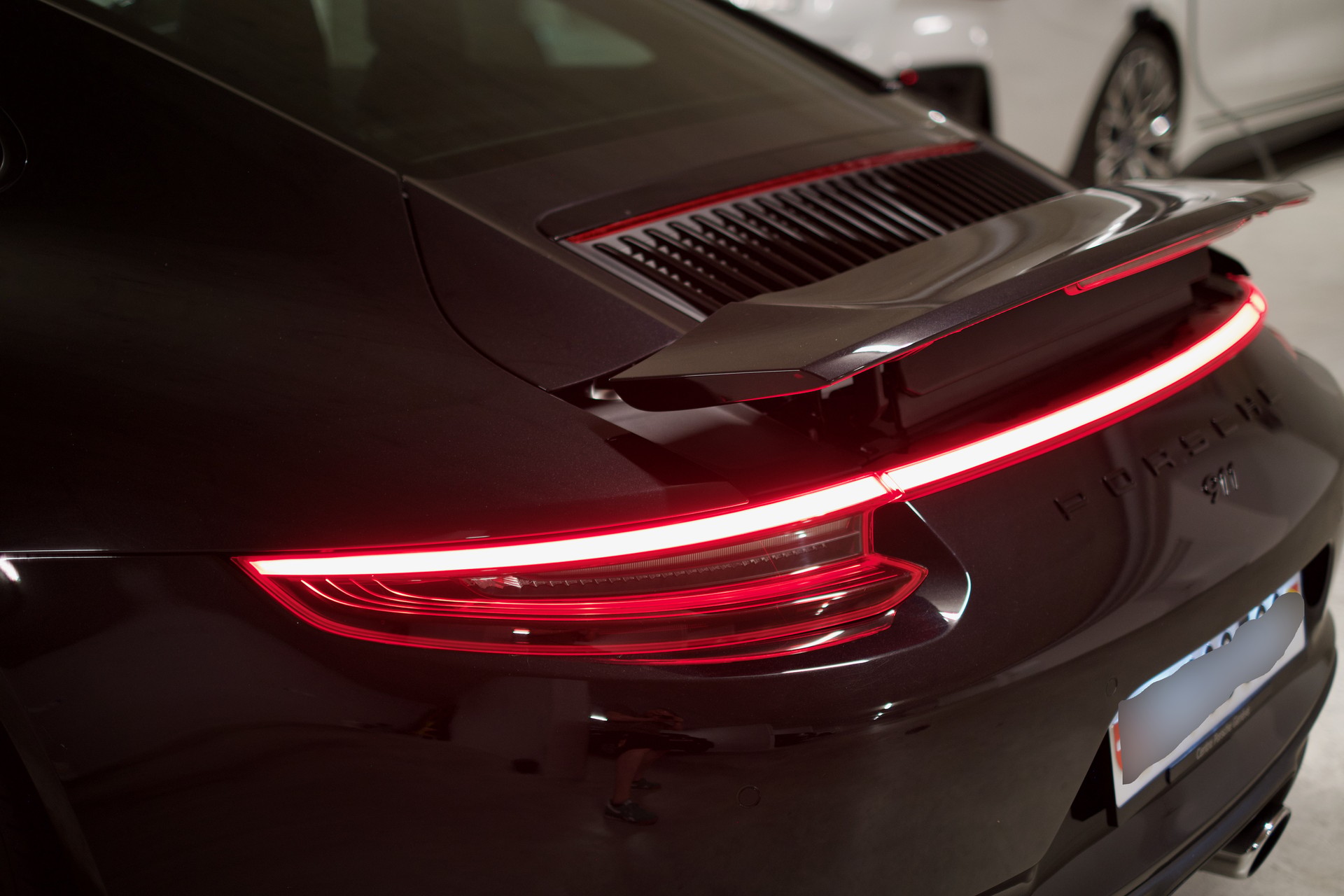 PORSCHE 3.0 Carrera 4 PDK-image-11