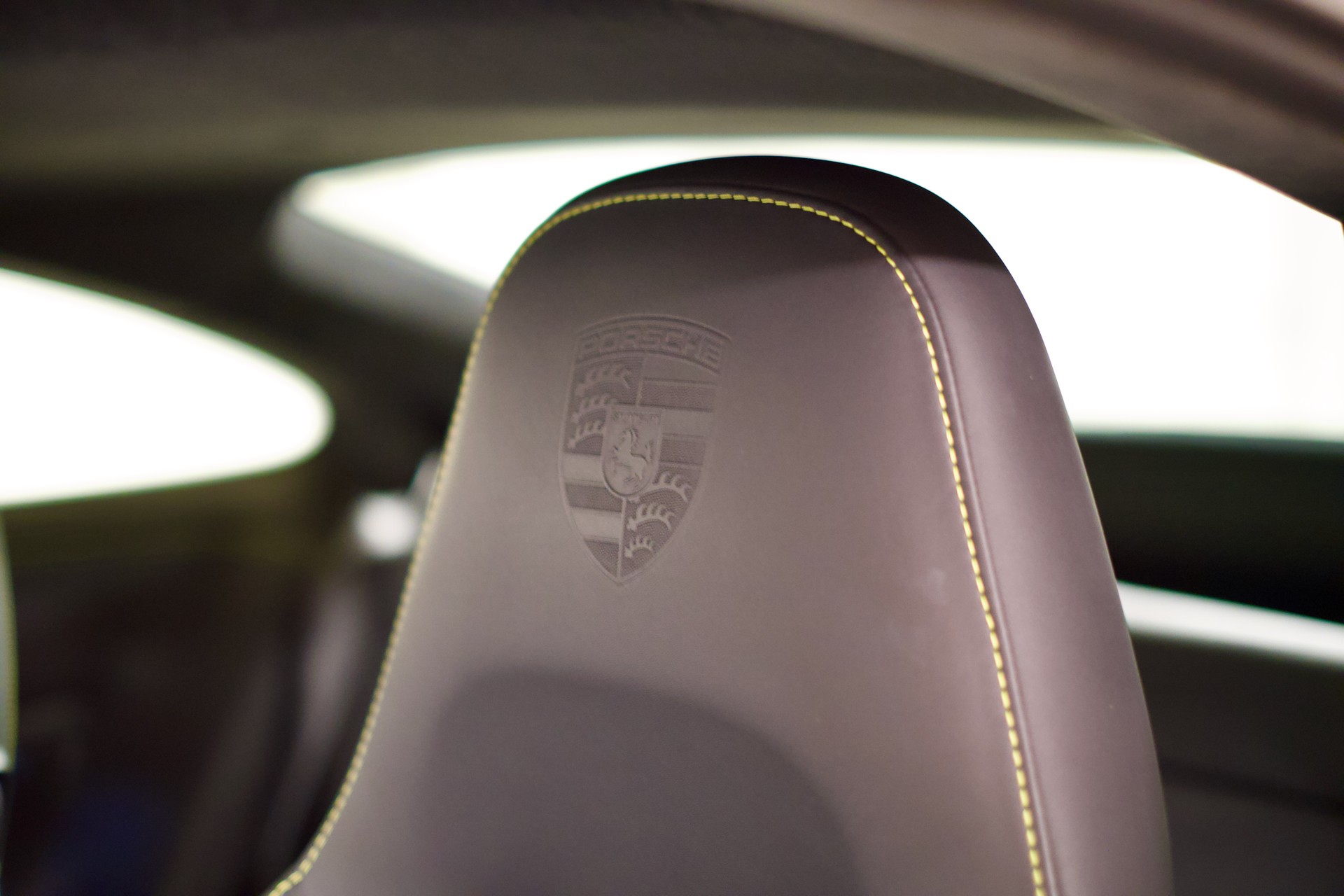 PORSCHE 3.0 Carrera 4 PDK-image-9