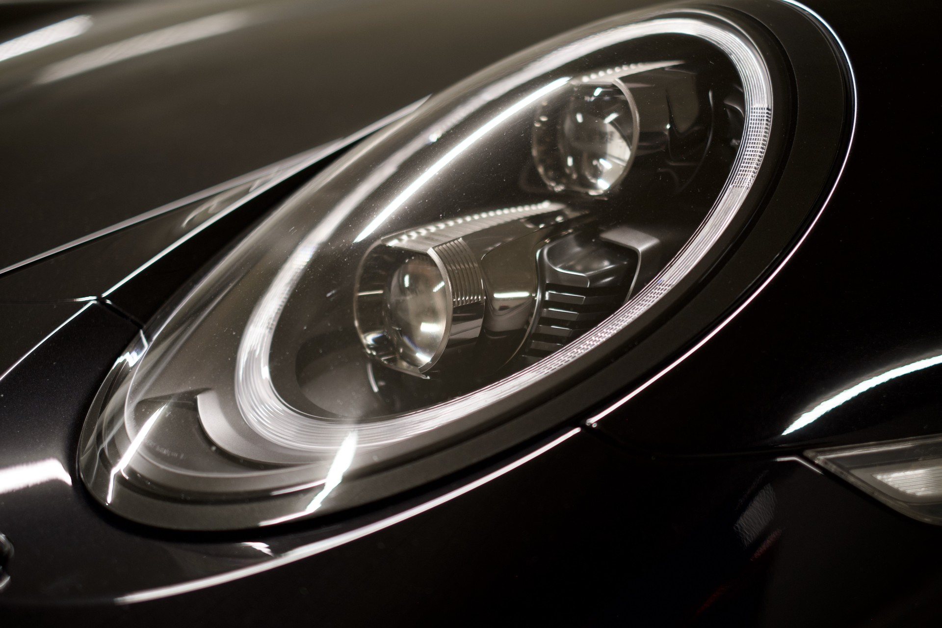 PORSCHE 3.0 Carrera 4 PDK-image-10