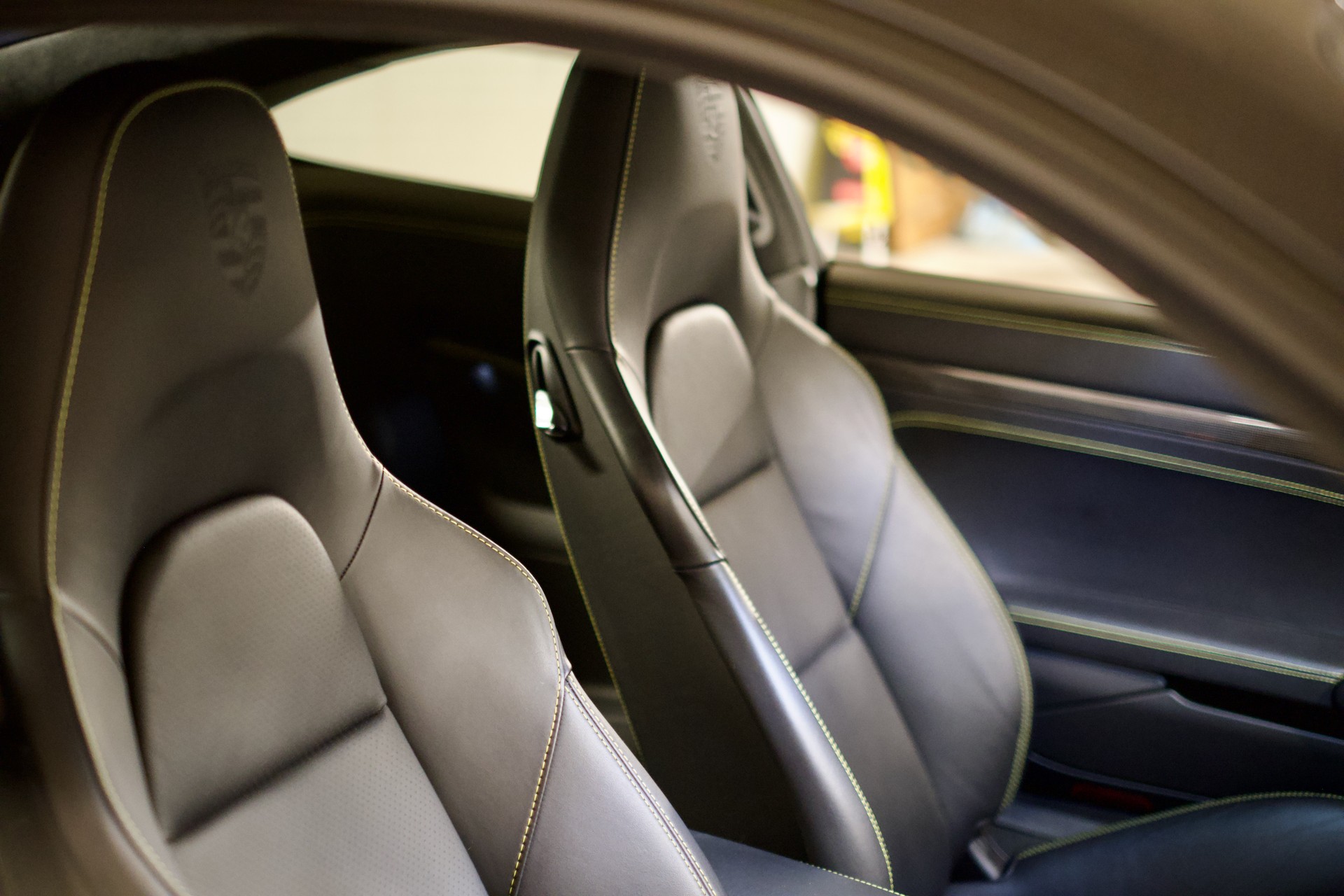 PORSCHE 3.0 Carrera 4 PDK-image-18