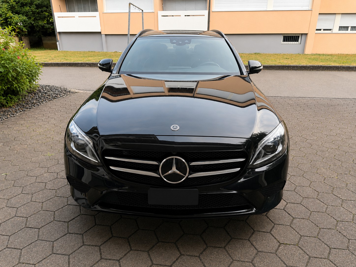 MERCEDES-BENZ C 220 d Swiss Star 4matic-image-0