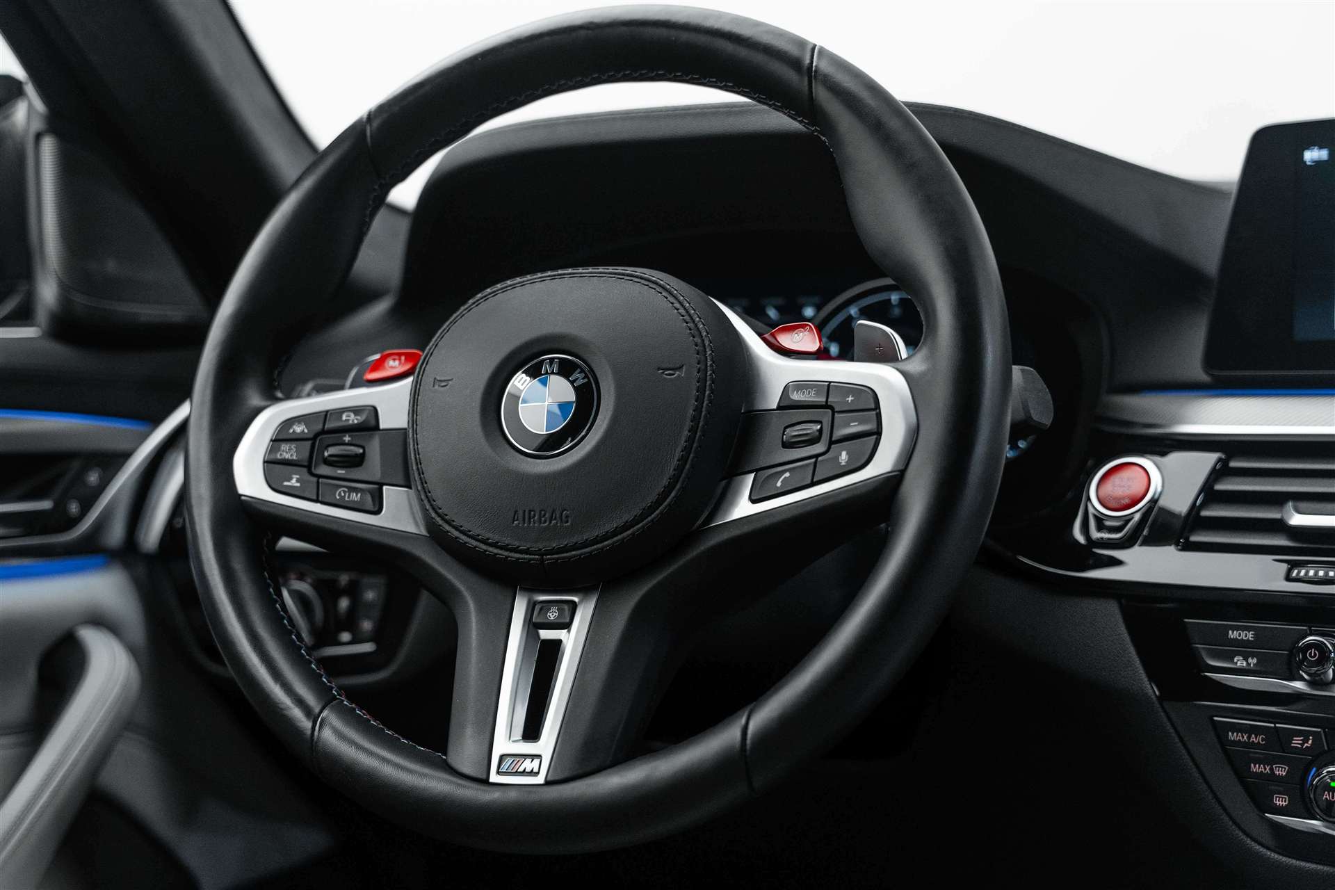 BMW M5 xDrive Drivelogic 600PS-image-10