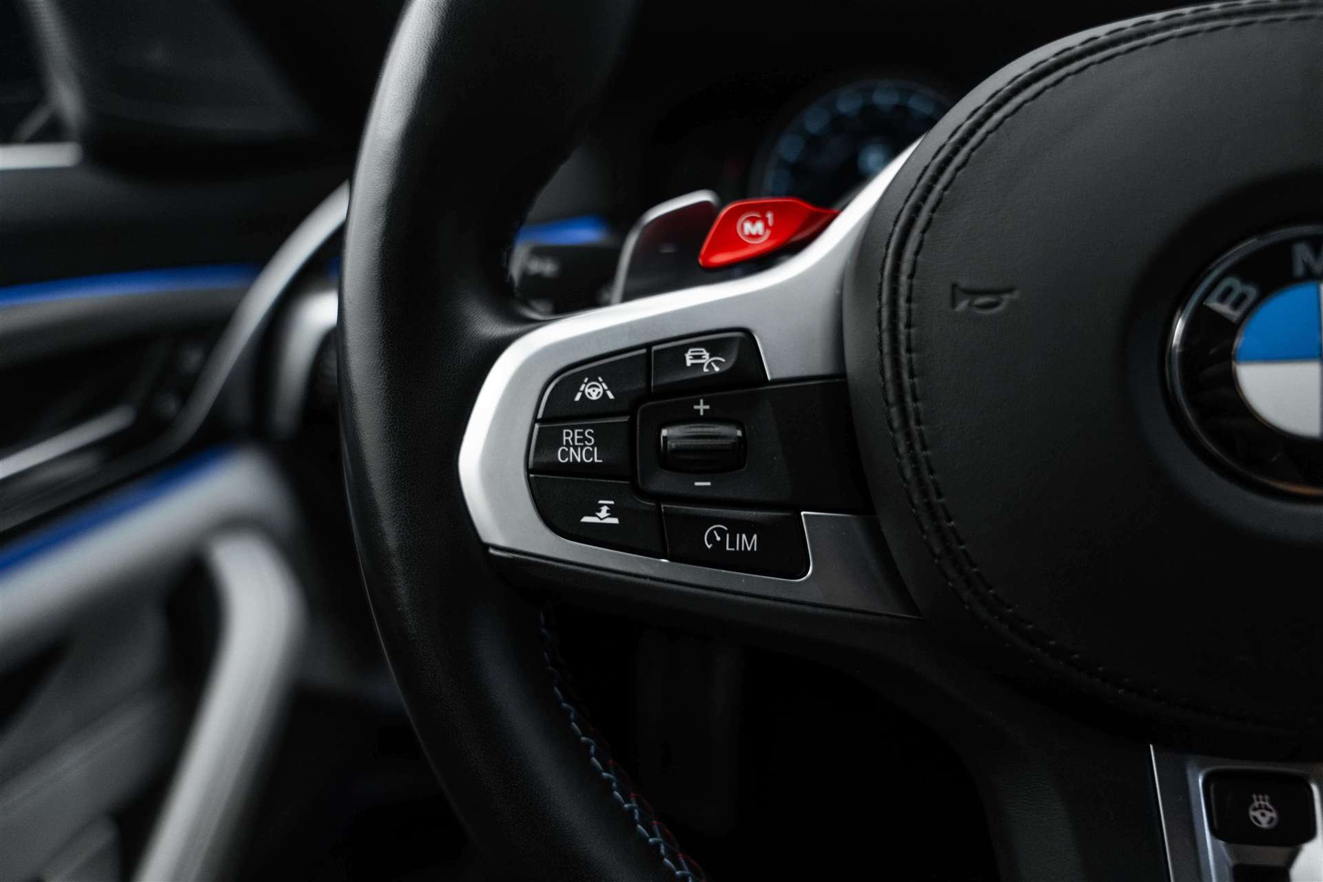 BMW M5 xDrive Drivelogic 600PS-image-17