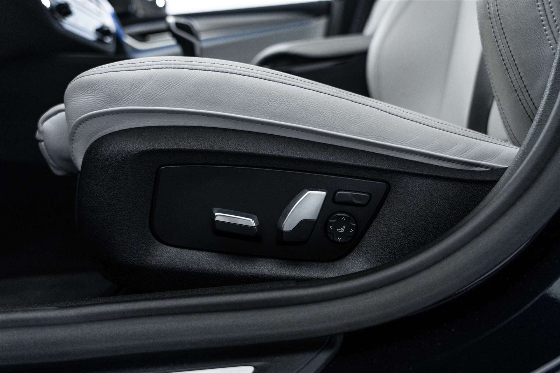 BMW M5 xDrive Drivelogic 600PS-image-16