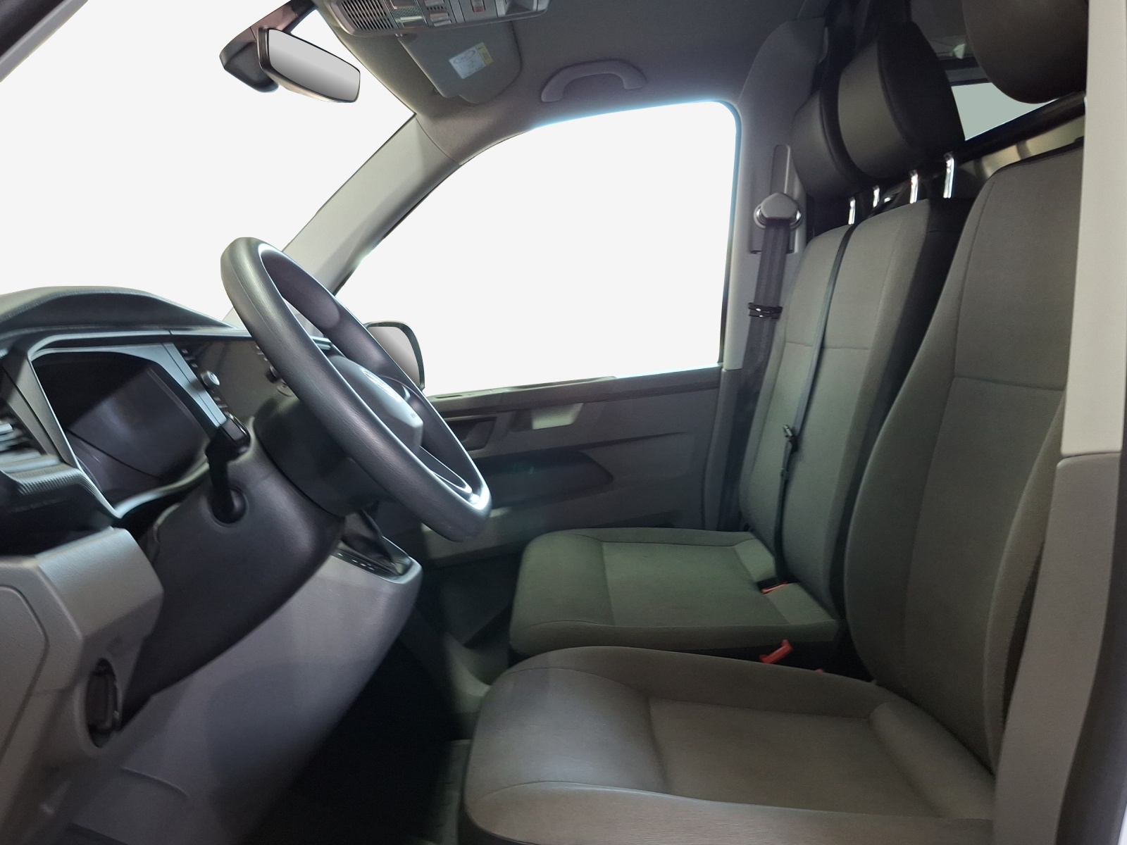 VW T6.1 2.0 TDI DSG-image-7