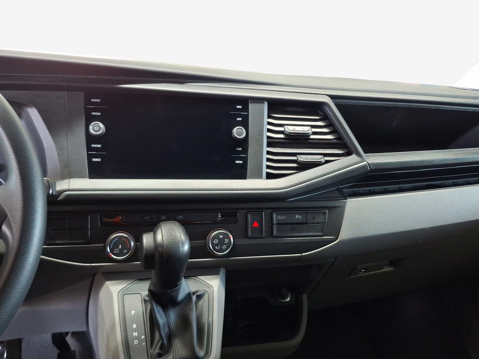VW T6.1 2.0 TDI DSG-image-10