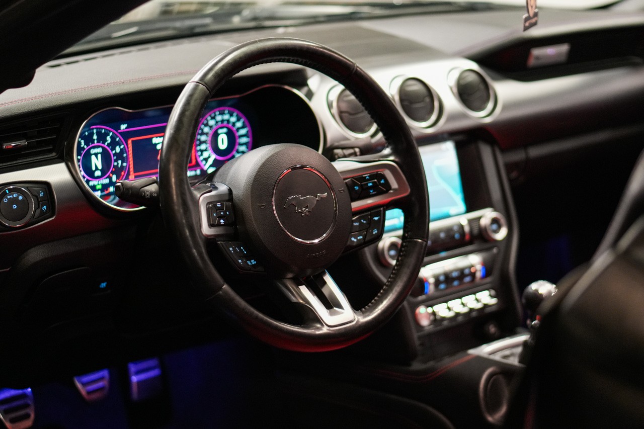 FORD Mustang Fastback 5.0 V8 GT-image-26