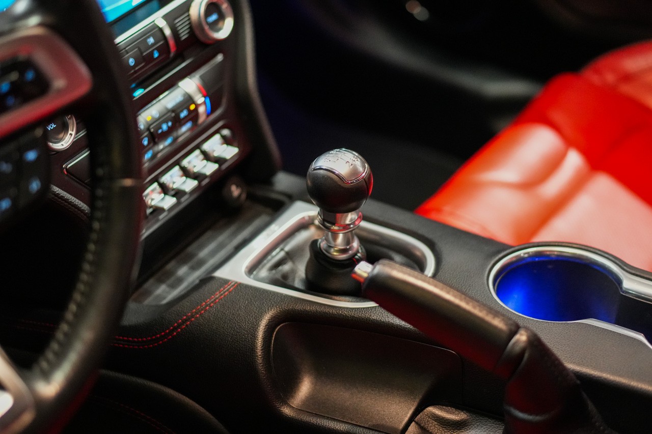 FORD Mustang Fastback 5.0 V8 GT-image-27