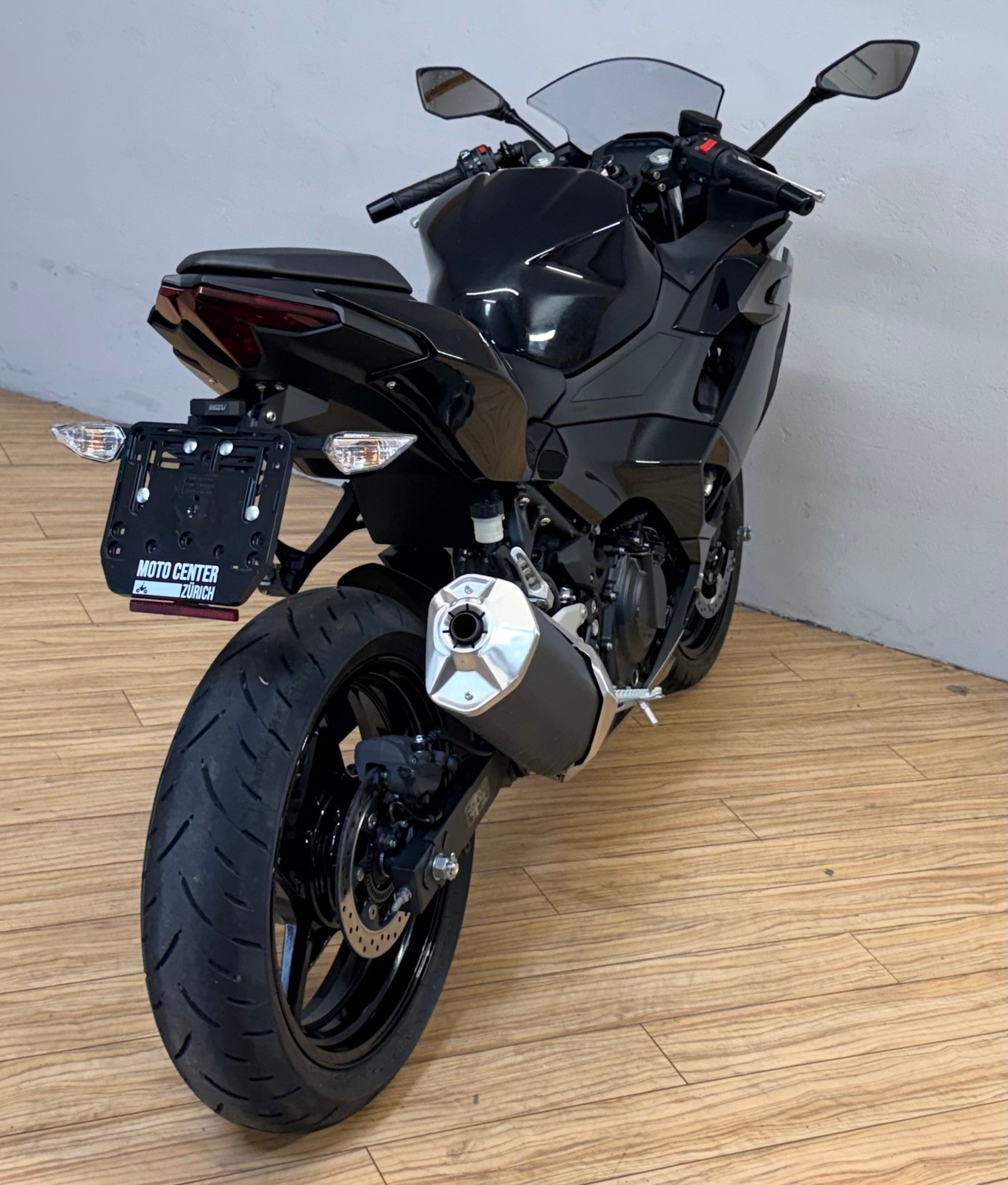 KAWASAKI Ninja 500-showroom-element-2