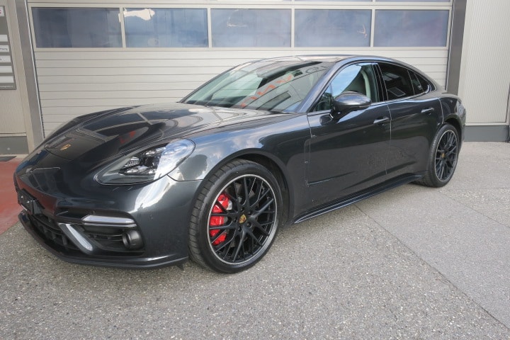 PORSCHE Panamera Turbo PDK