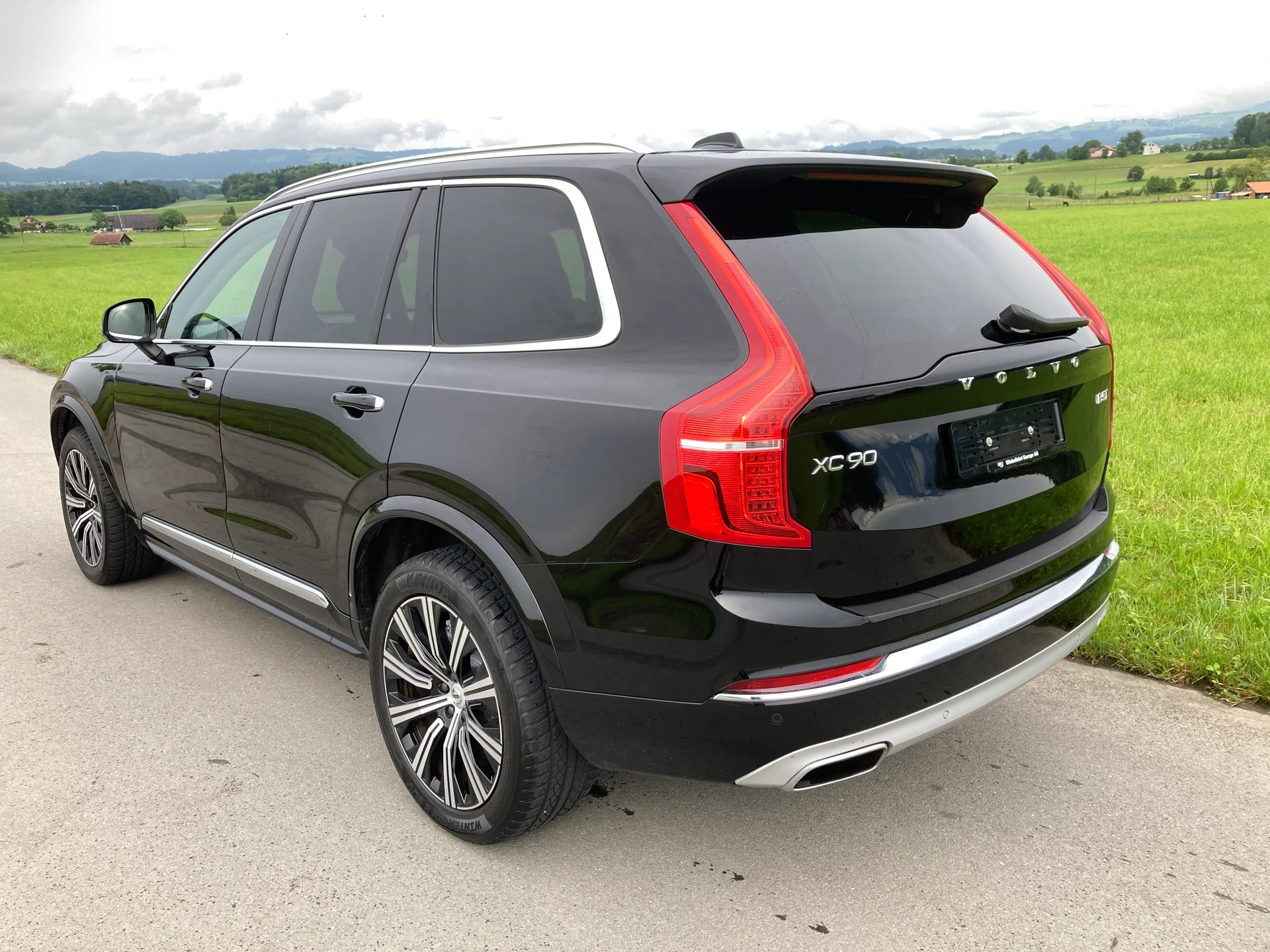 VOLVO XC90 B5 Benzin Mild Hybrid AWD Inscription Geartronic-image-3