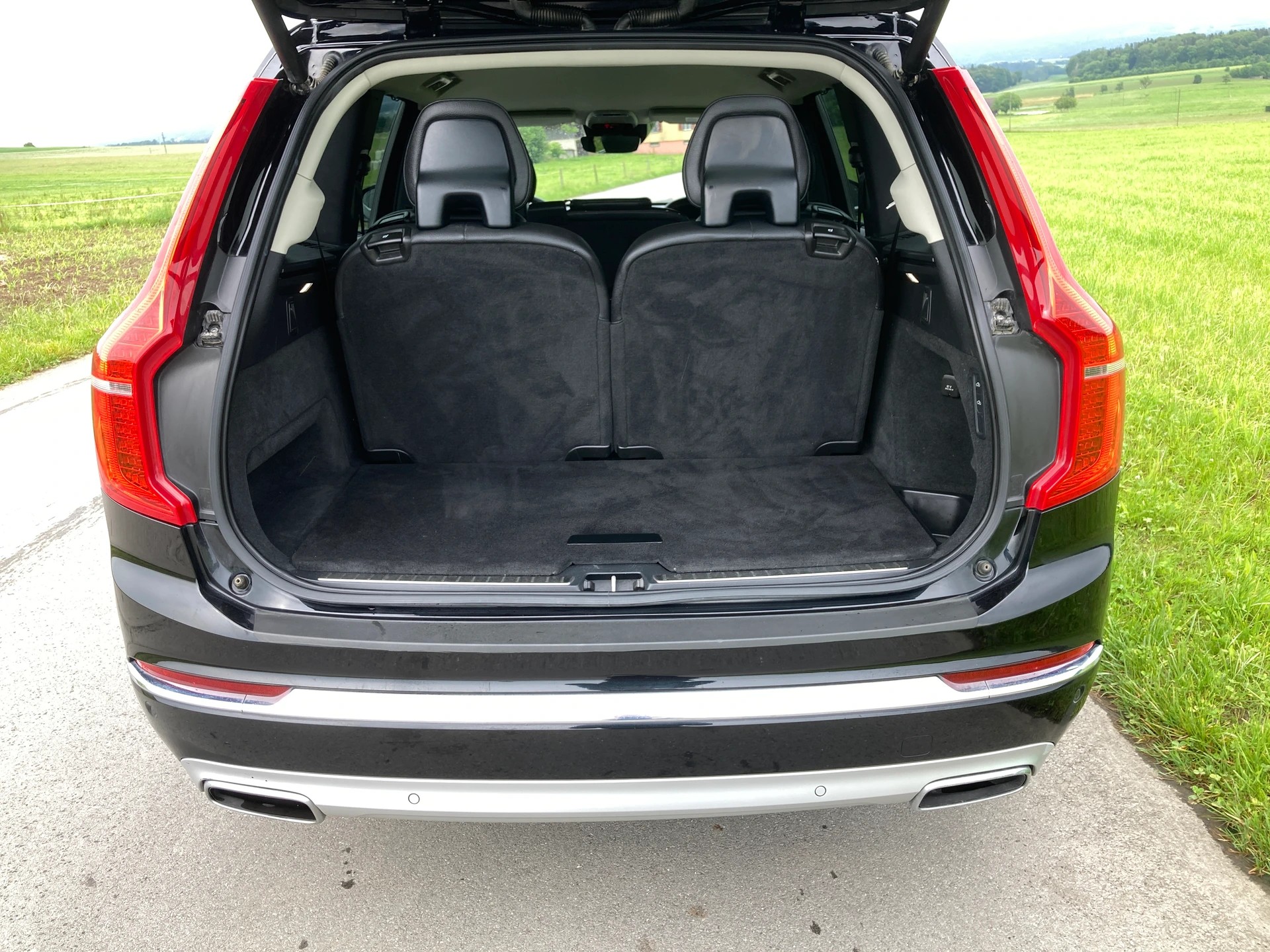 VOLVO XC90 B5 Benzin Mild Hybrid AWD Inscription Geartronic-image-5