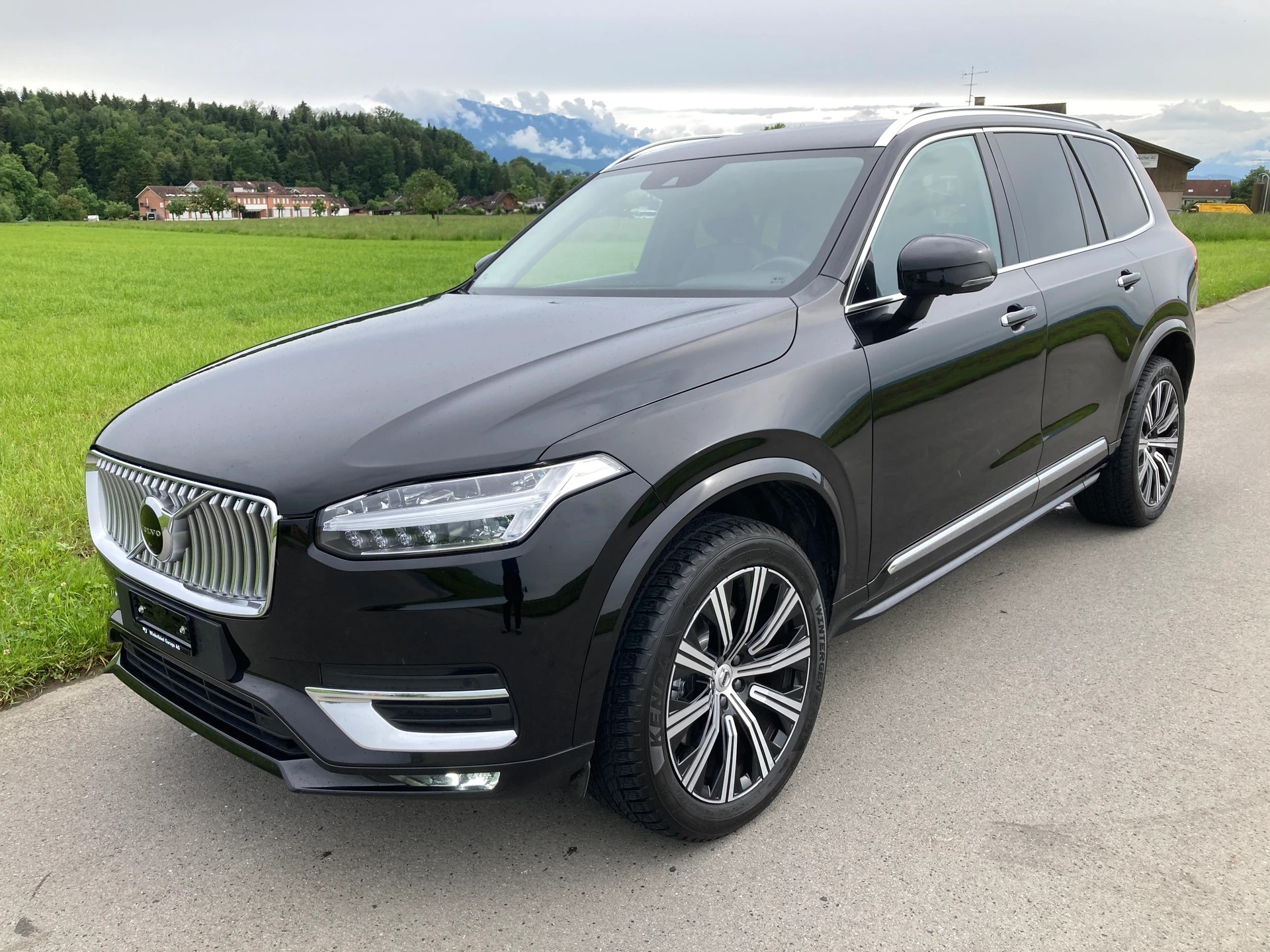 VOLVO XC90 B5 Benzin Mild Hybrid AWD Inscription Geartronic-image-0