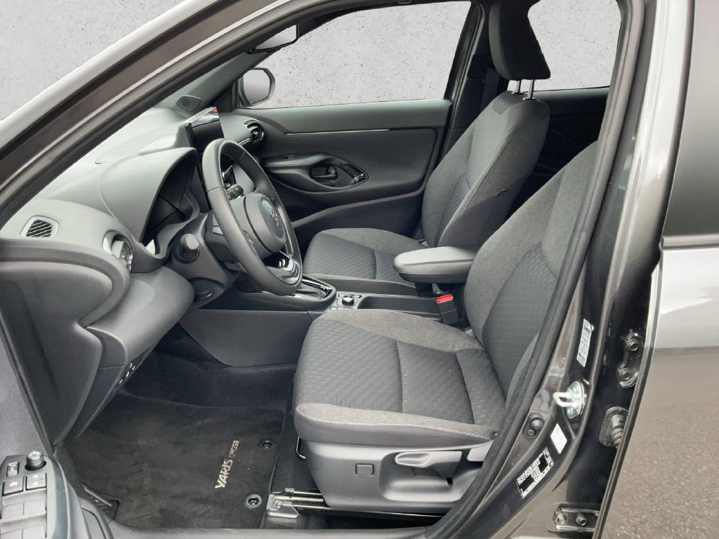 TOYOTA Yaris Cross 1.5 VVT-i HSD Trend AWD-i-image-8